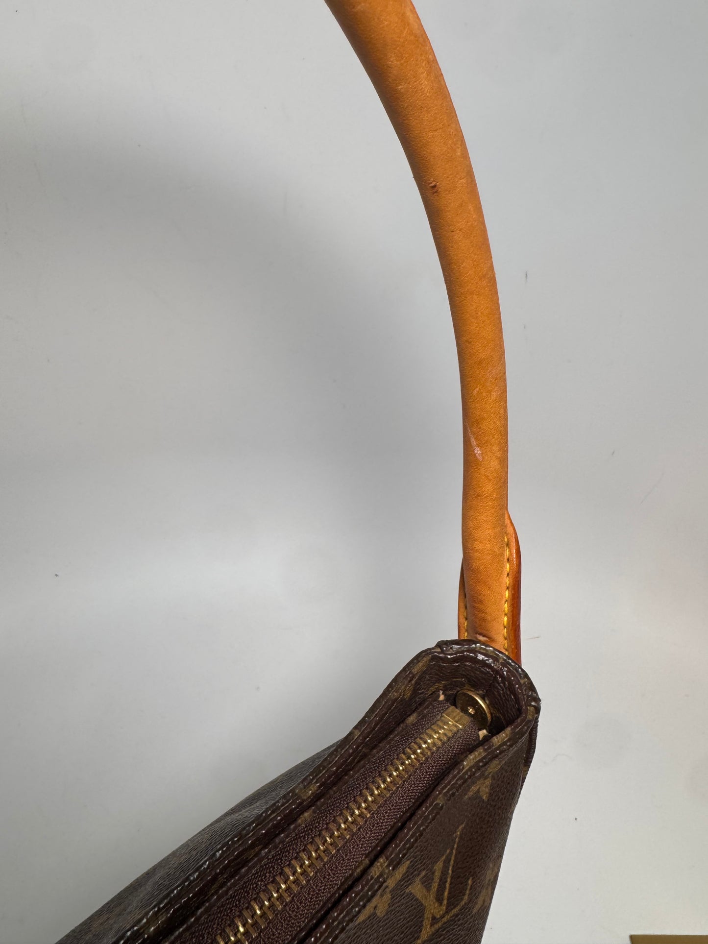 Louis Vuitton Looping MM Monogram Shoulder Bag