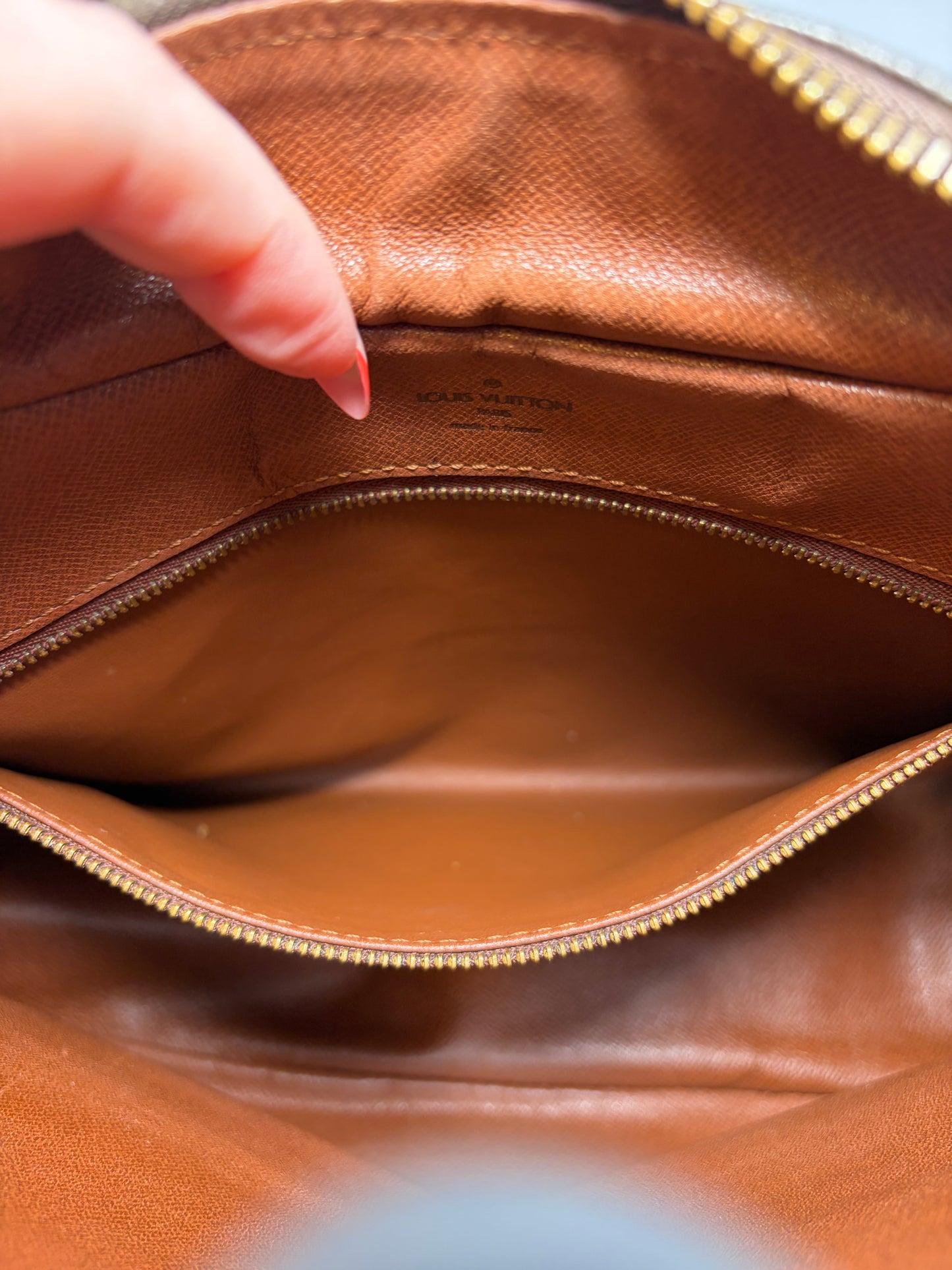 Louis Vuitton Boulogne 30 Monogram Shoulder Bag - Pre Date Code