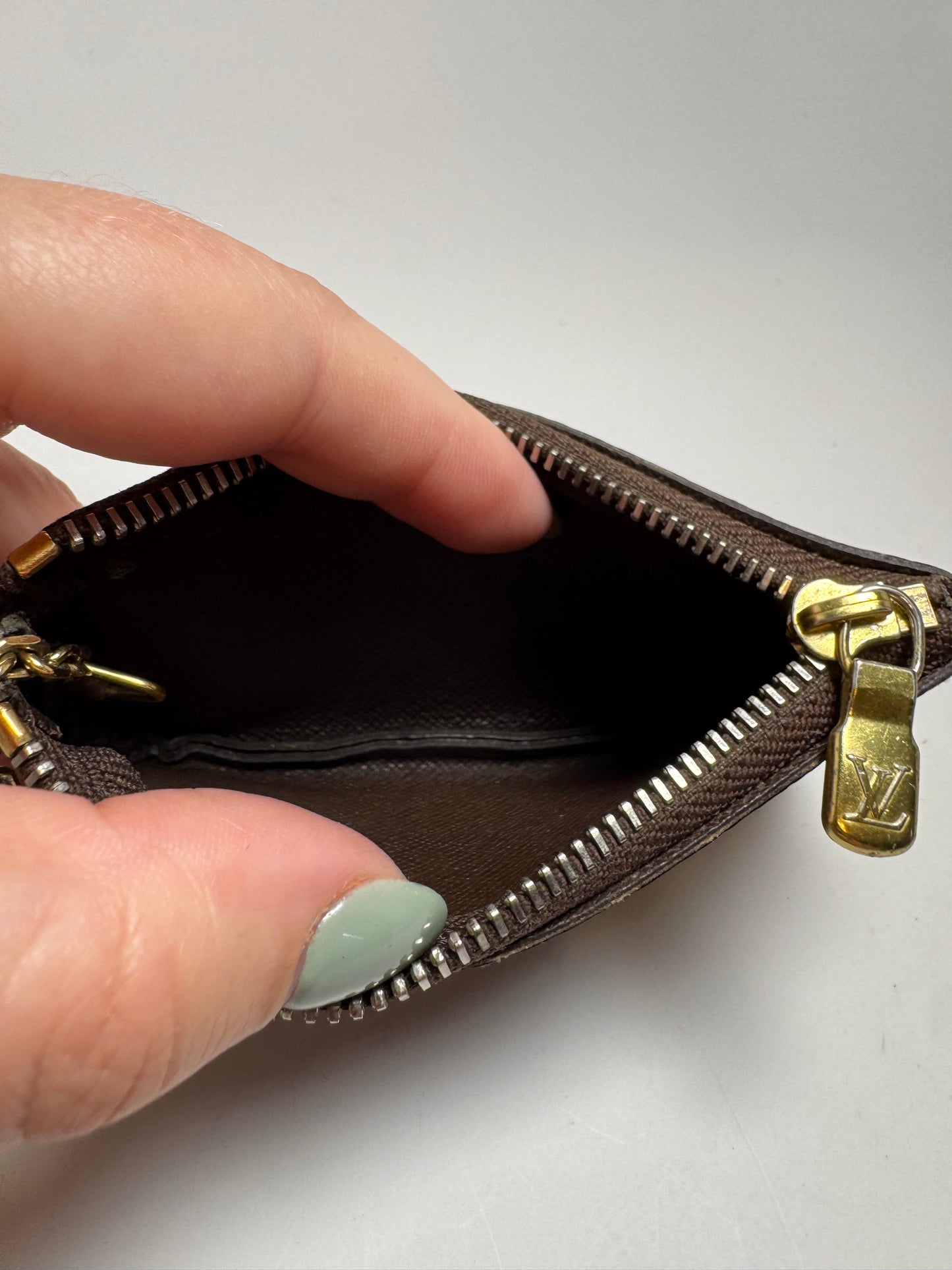 Louis Vuitton Key Cles/Key Pouch Damier Ebene