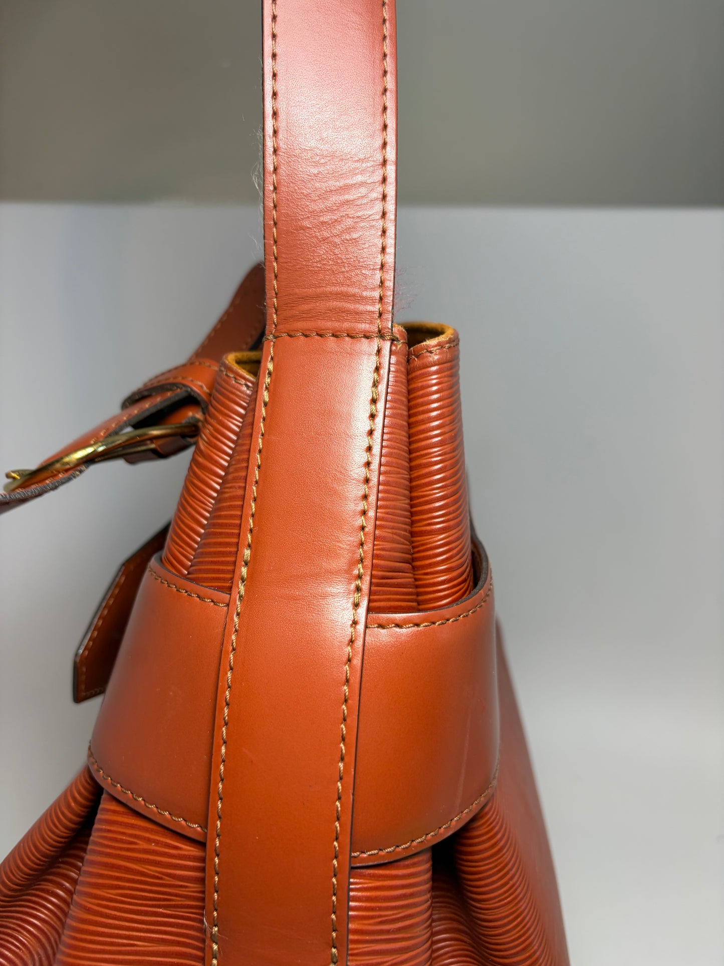 Louis Vuitton Epi Leather Sac Saint Paul GM Shoulder Bag Rouille