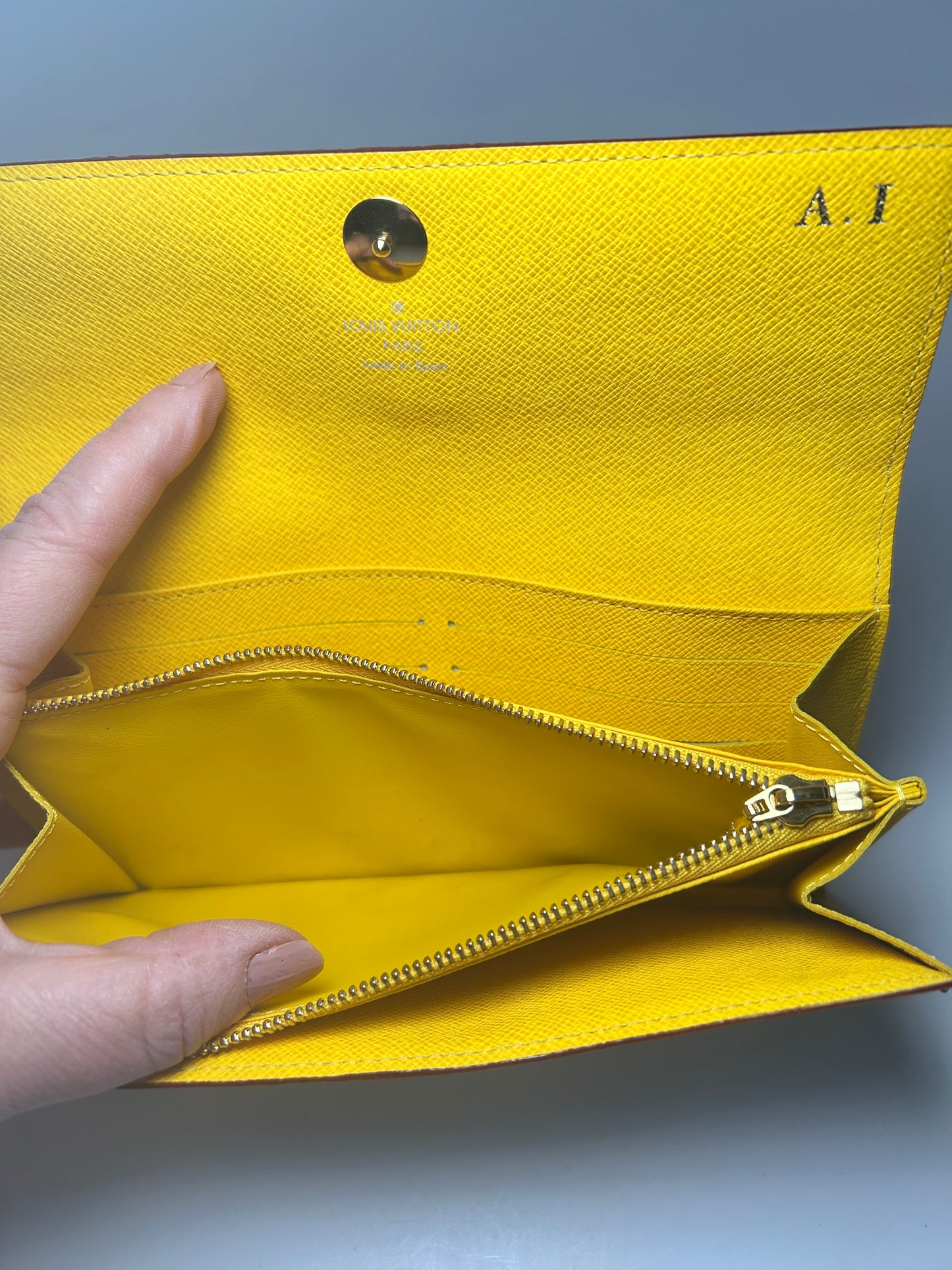 Louis Vuitton Multicolore Sarah White Monogram Wallet with Yellow Interior Excellent Condition