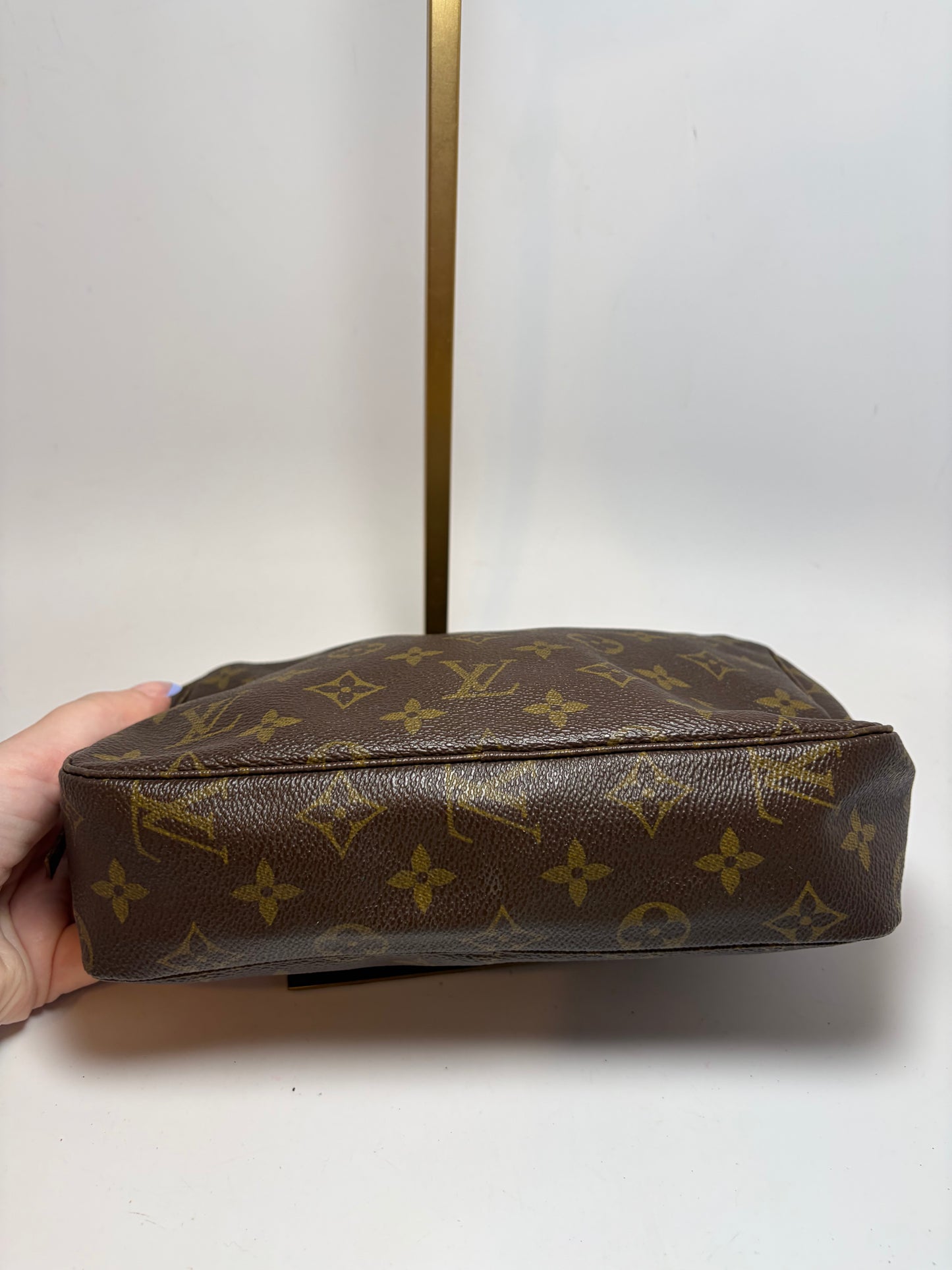Louis Vuitton Trousse 23 Monogram Toiletry Bag/Makeup Pouch