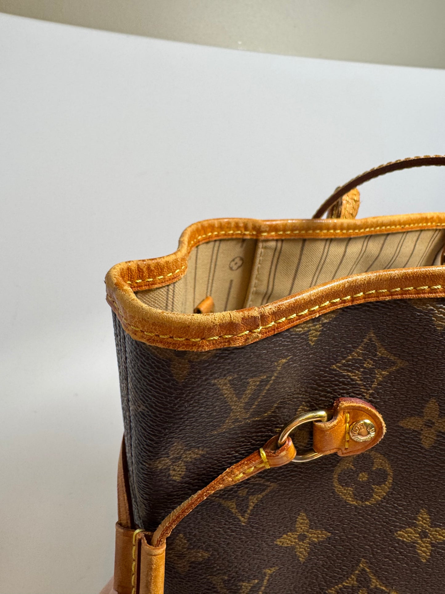 Louis Vuitton Neverfull MM Monogram Tote Bag