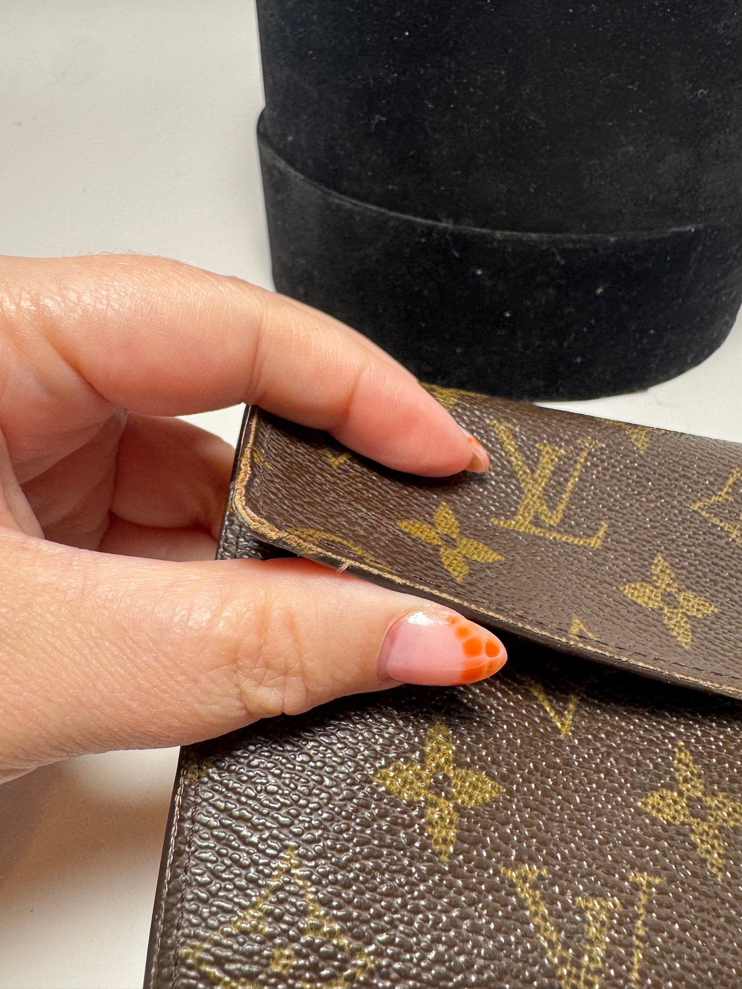 Louis Vuitton Sarah Monogram Wallet - Fair condition