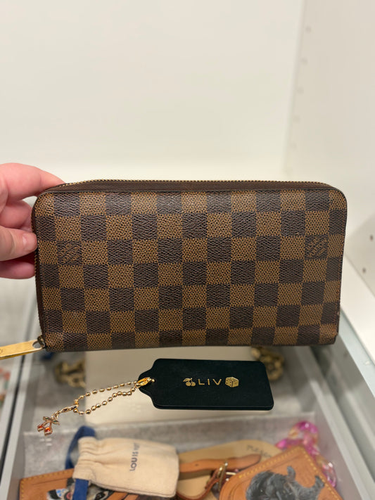 Louis Vuitton Damier Ebene Zippy Organizer Wallet