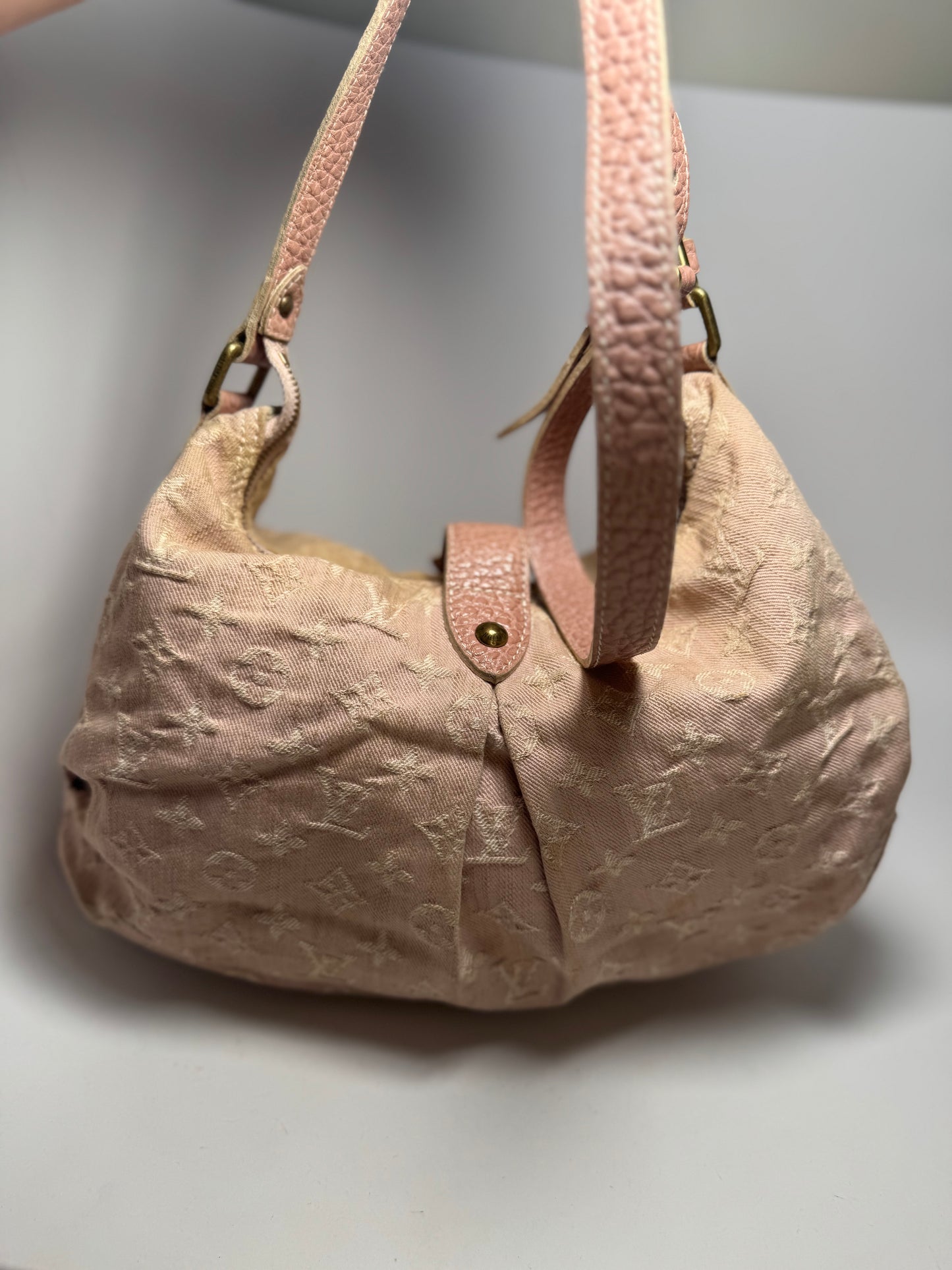 Louis Vuitton Rose Denim Monogram Slightly Shoulder Bag/Crossbody