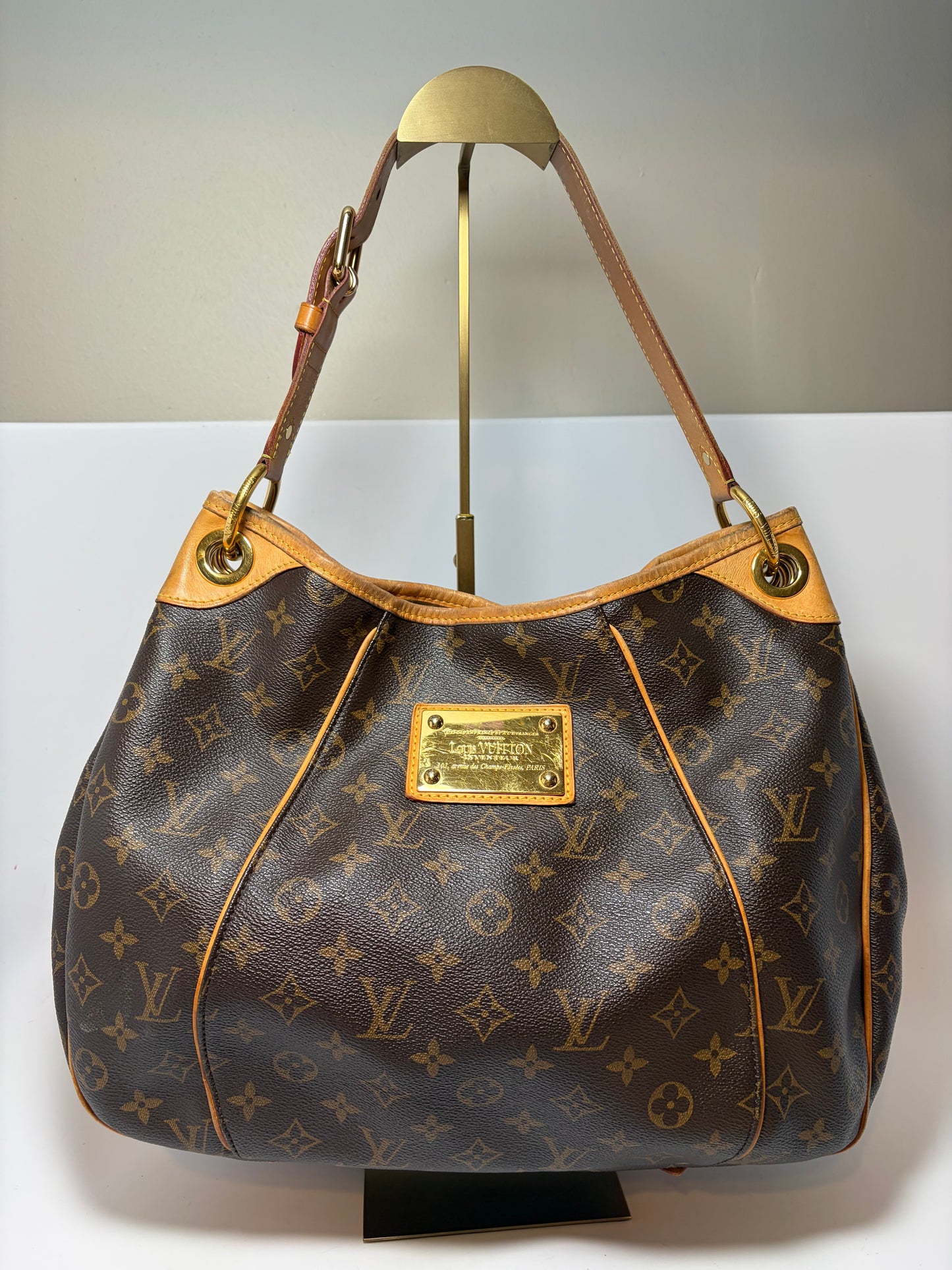 Louis Vuitton Galleria PM Monogram Shoulder Bag with COA