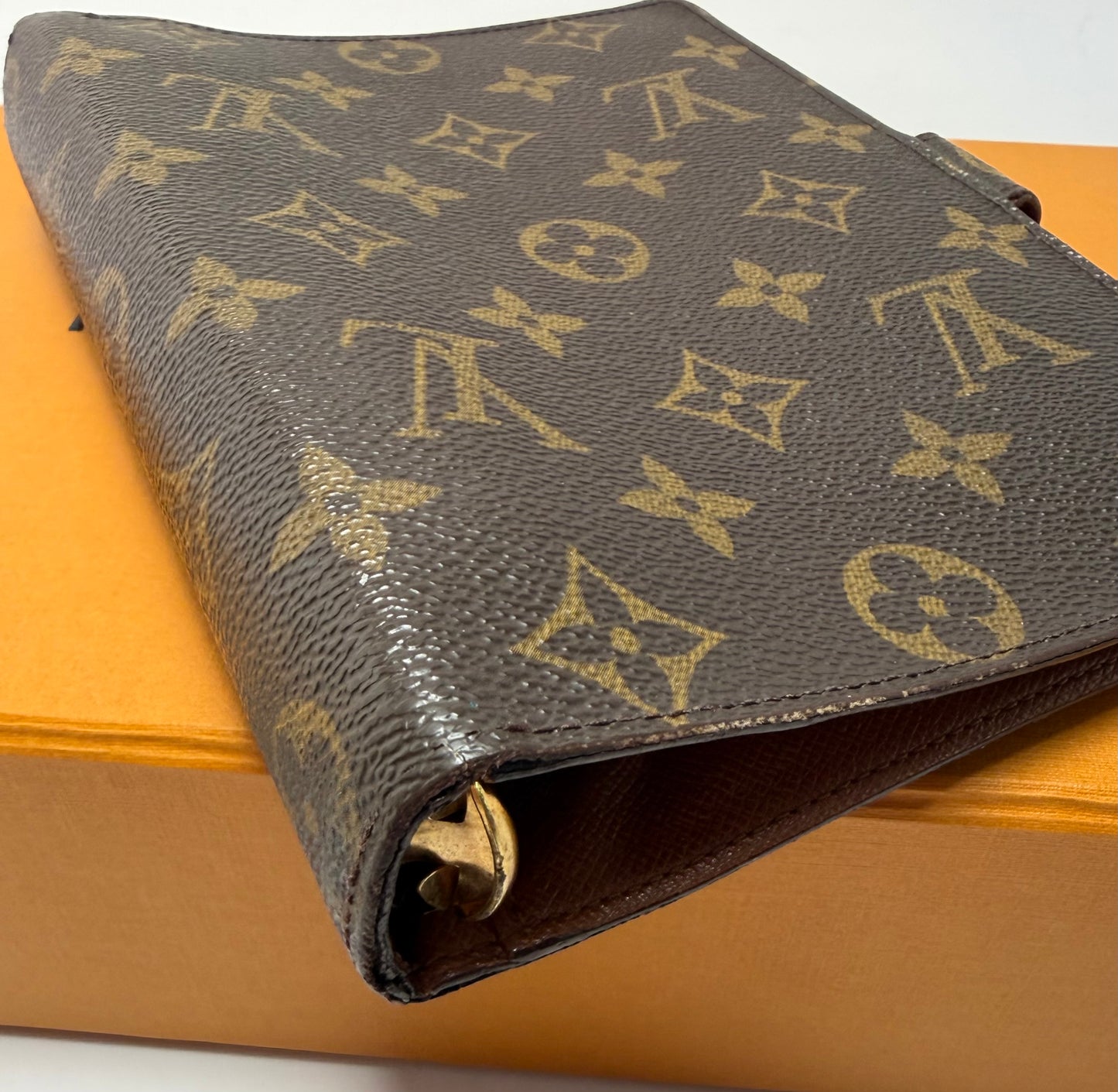 Louis Vuitton Agenda MM Monogram