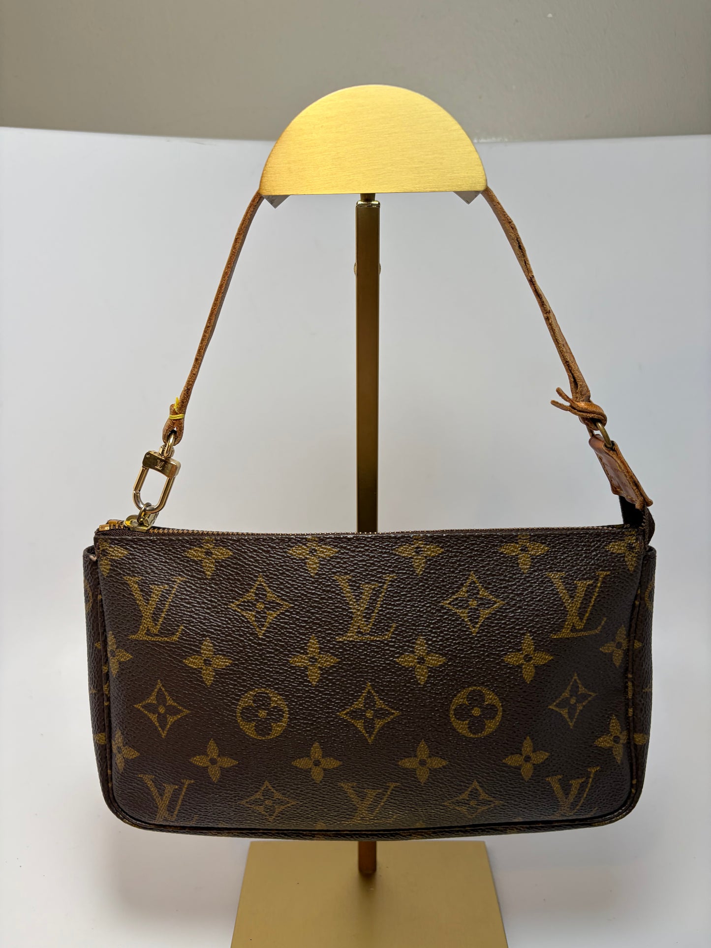 Louis Vuitton Pochette Accessories Monogram