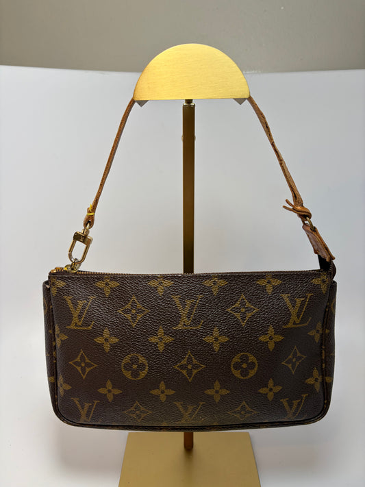 Louis Vuitton Pochette Accessories Monogram