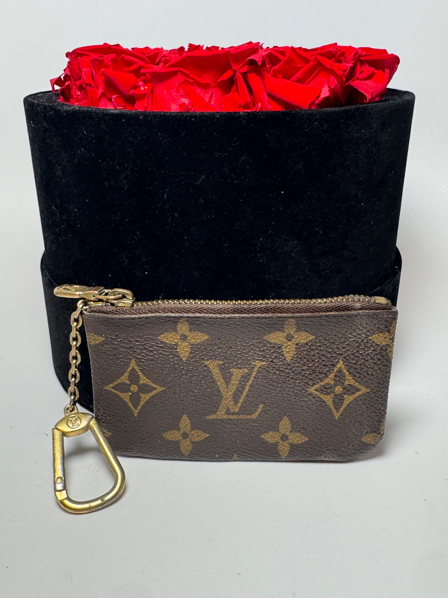Louis Vuitton Key Pouch/Key Cles in Monogram