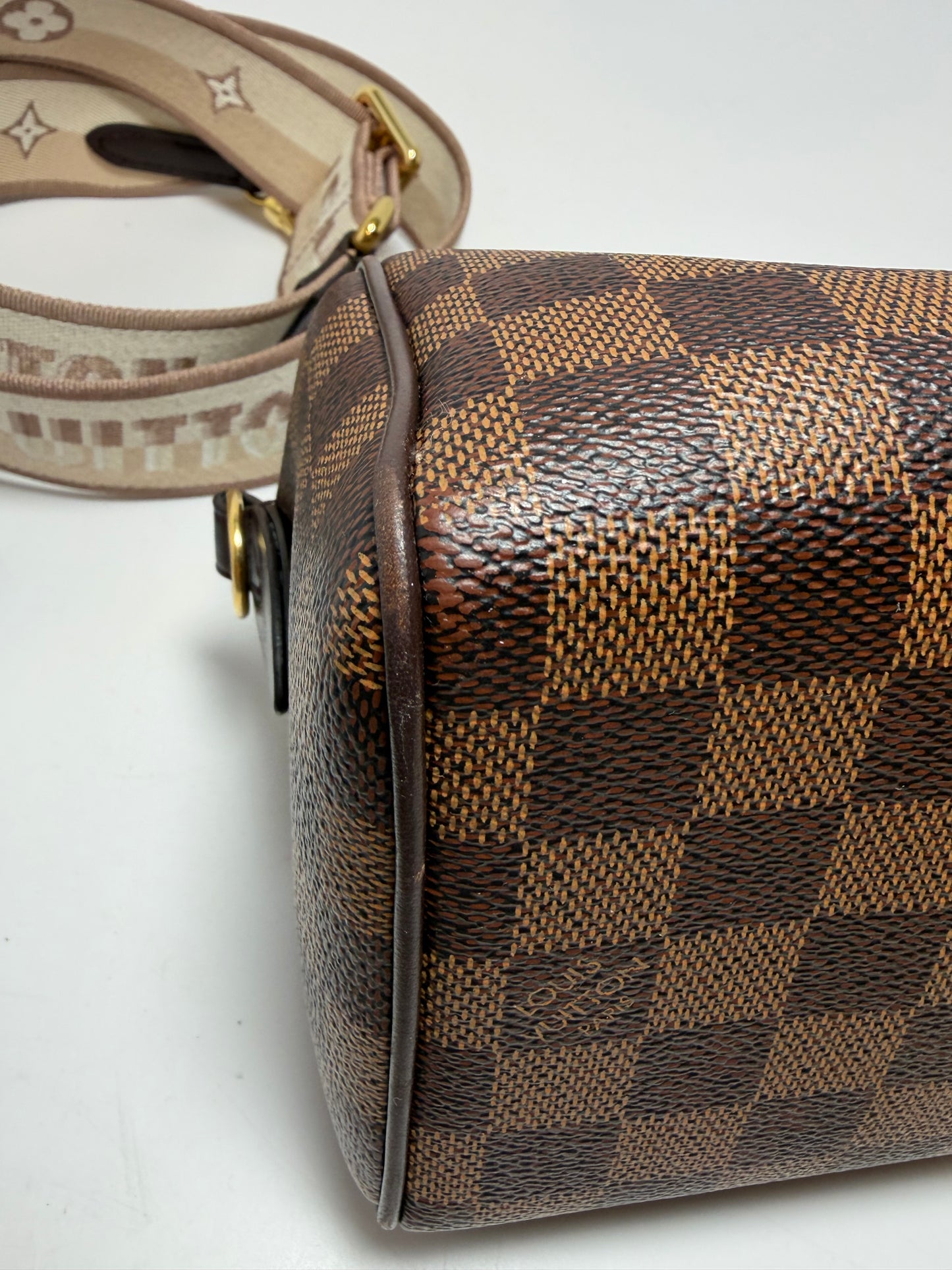 Louis Vuitton Speedy 20 Bandouliere Damier Ebene w/COA, dust bag & box