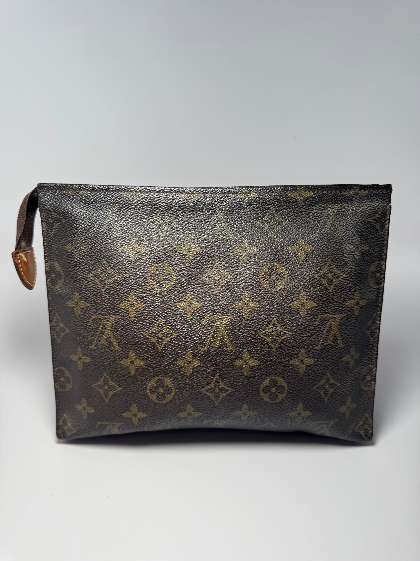 Louis Vuitton Monogram Trousse Toilette 26 – Vintage 1988 – Made in France