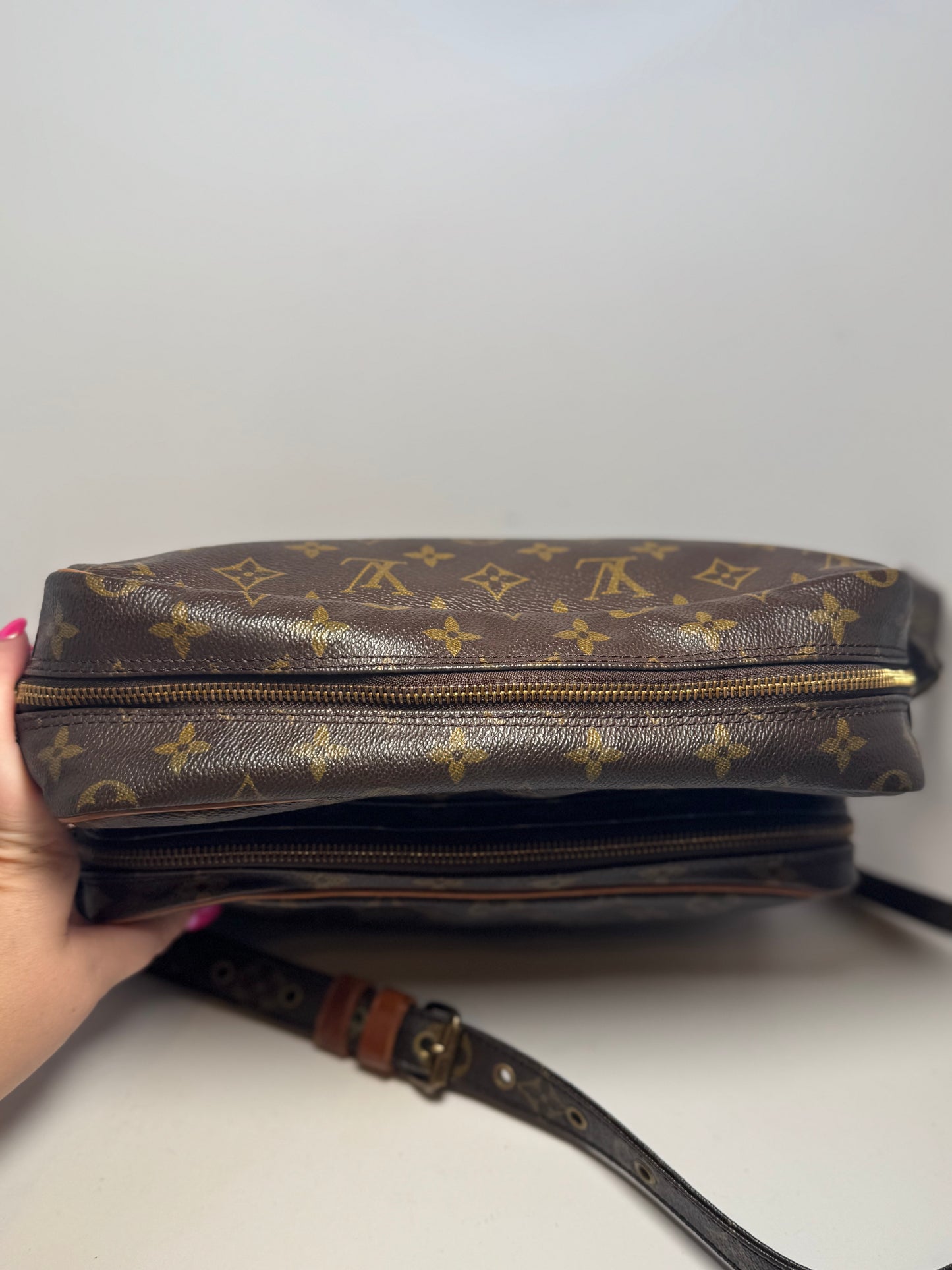 Louis Vuitton Nile Monogram Shoulder Bag/Crossbody