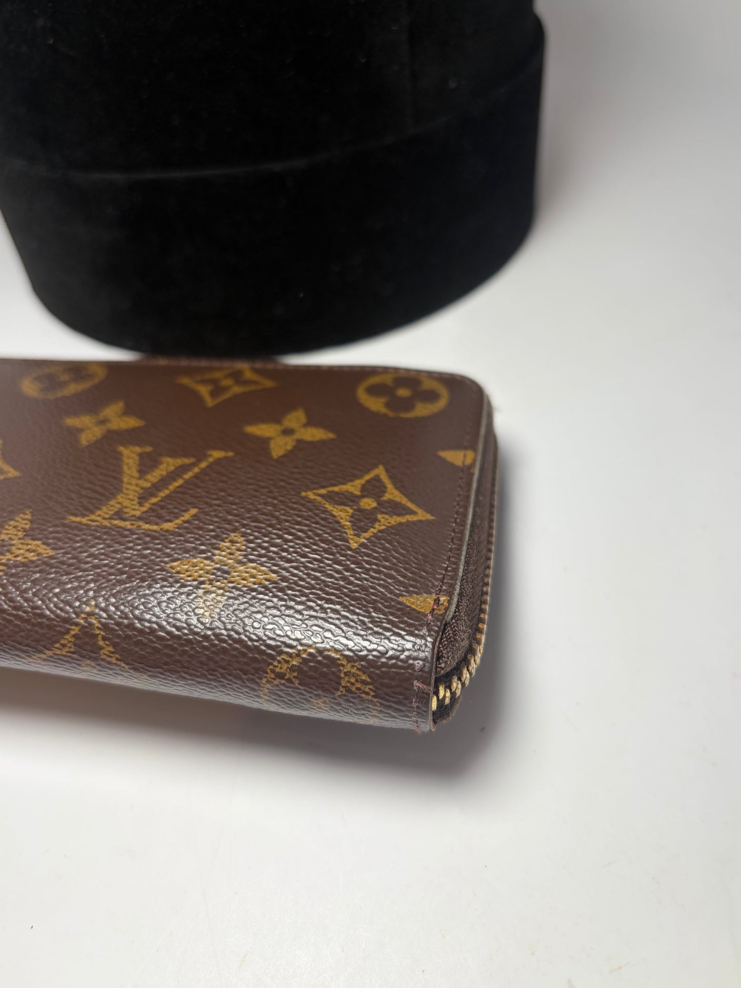 Louis Vuitton Clémence Wallet Monogram with Fuschia Interior