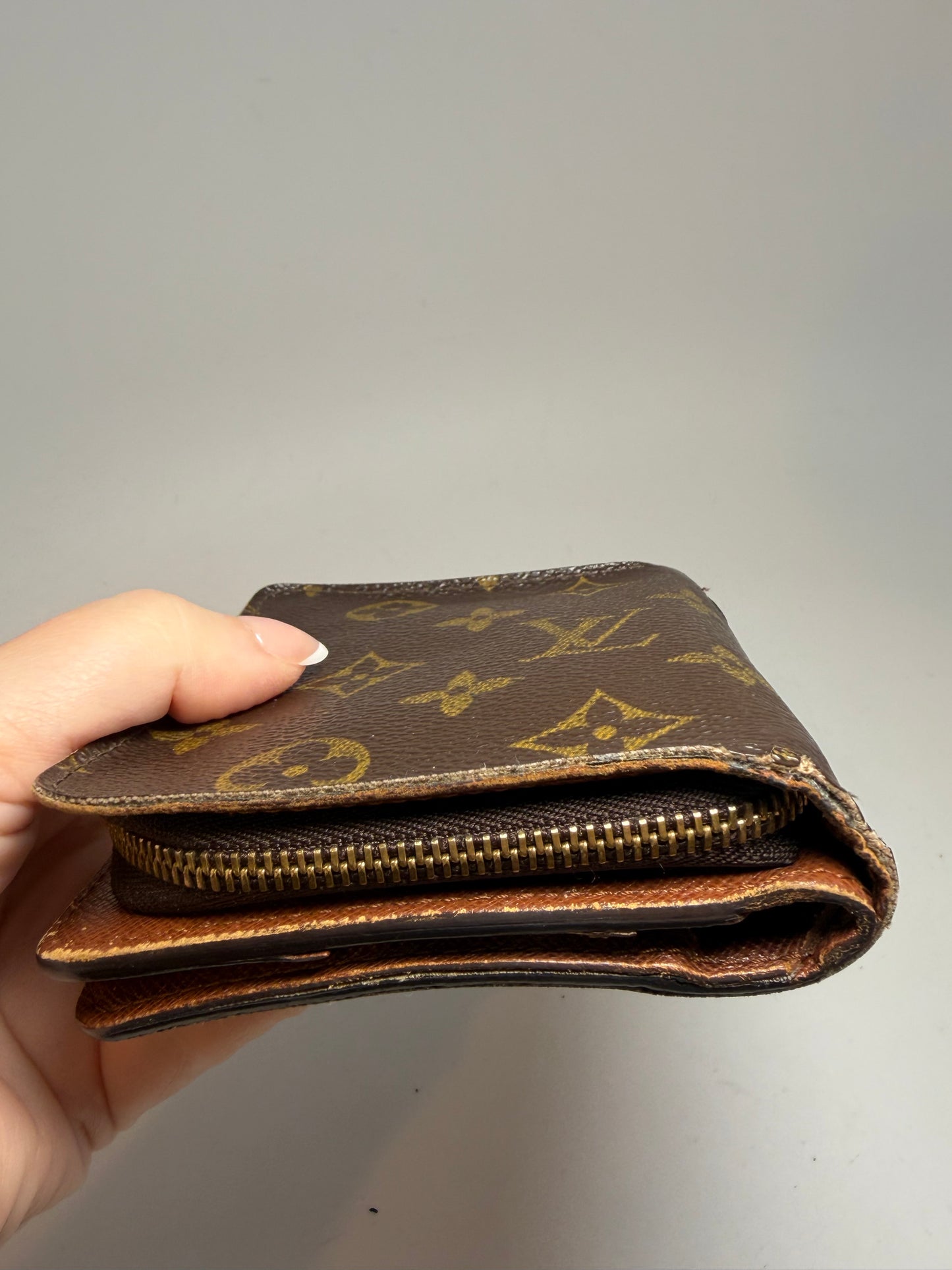 Louis Vuitton Zippy monogram compact wallet