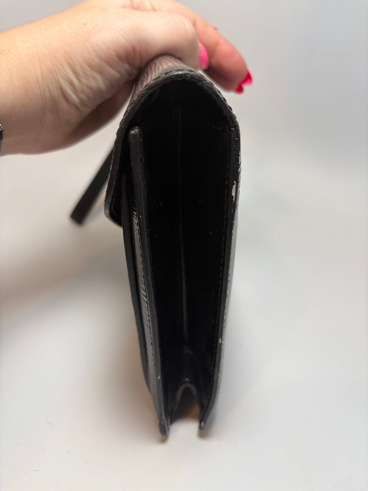 Louis Vuitton Pochette Sellier Draggone Clutch/Wristlet Black Epi Leather
