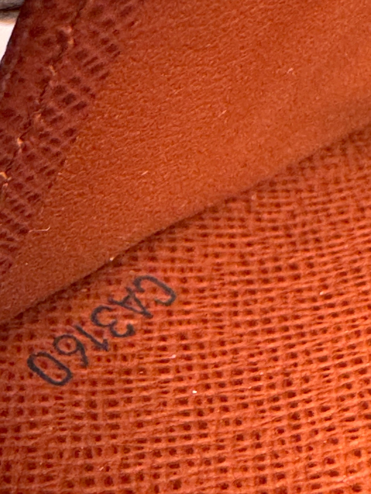 Louis Vuitton Monogram Zippy Wallet