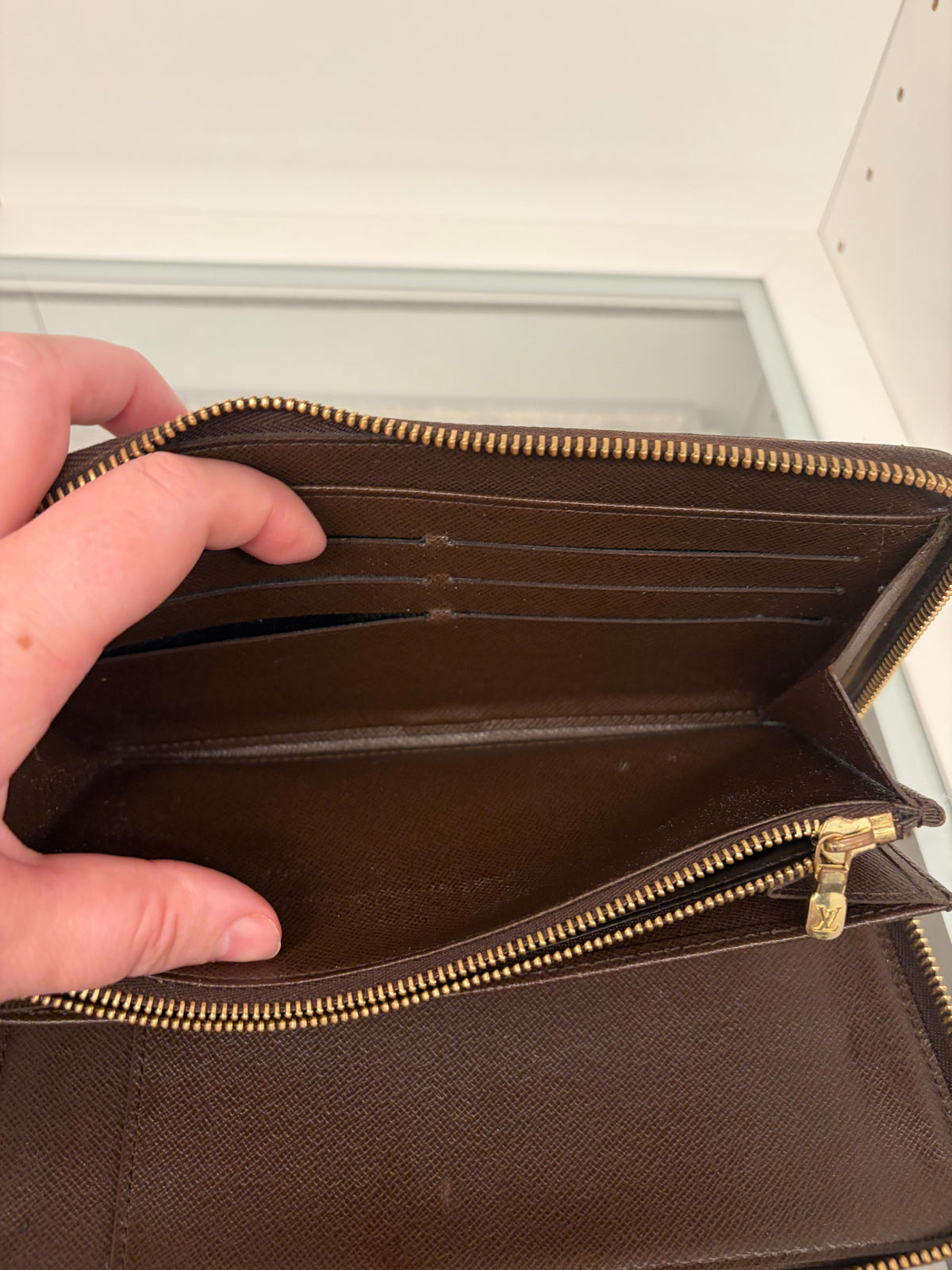 Louis Vuitton Damier Ebene Zippy Organizer Wallet