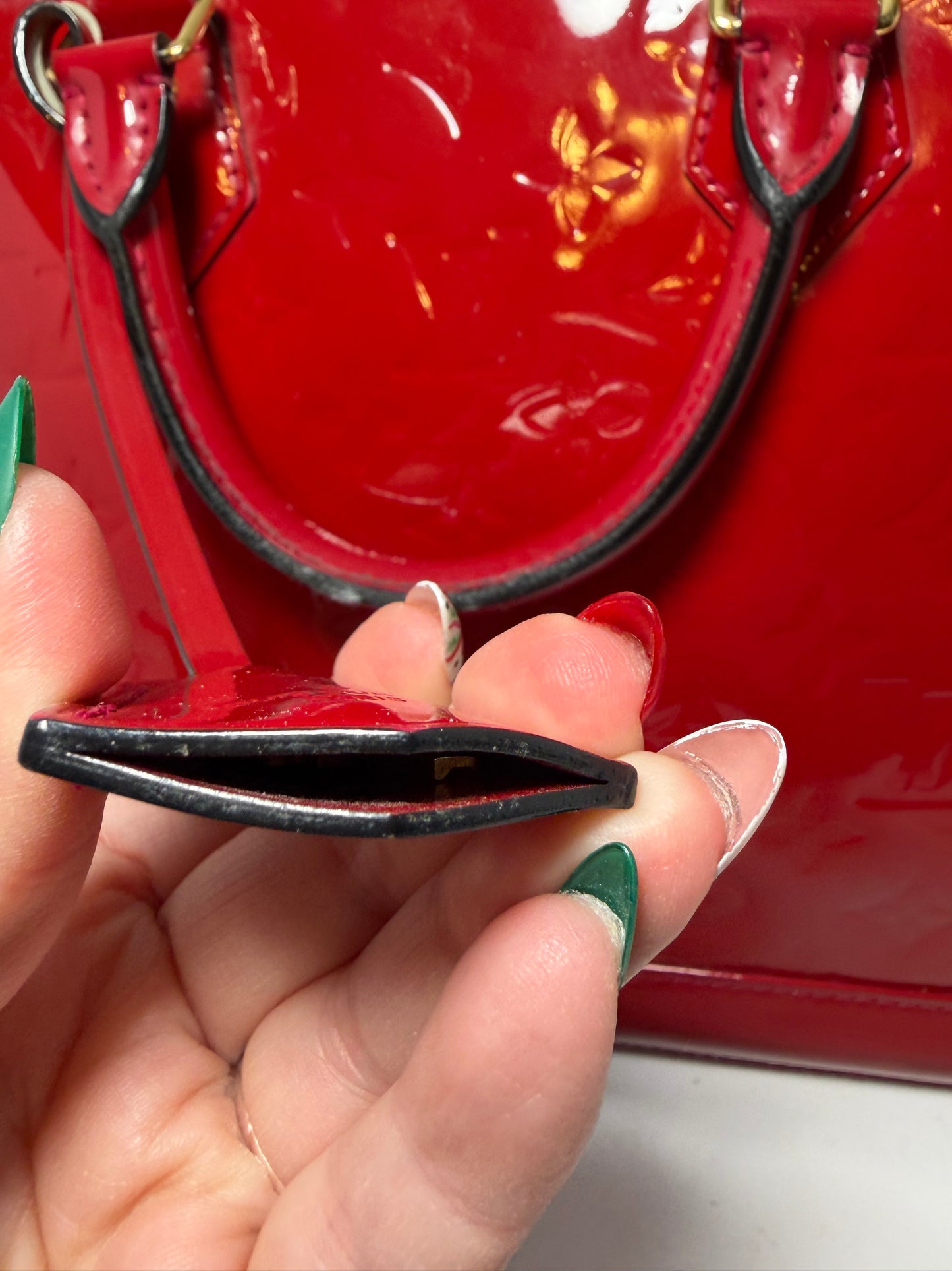 Louis Vuitton Alma PM Vernis Rose 🌹 Red