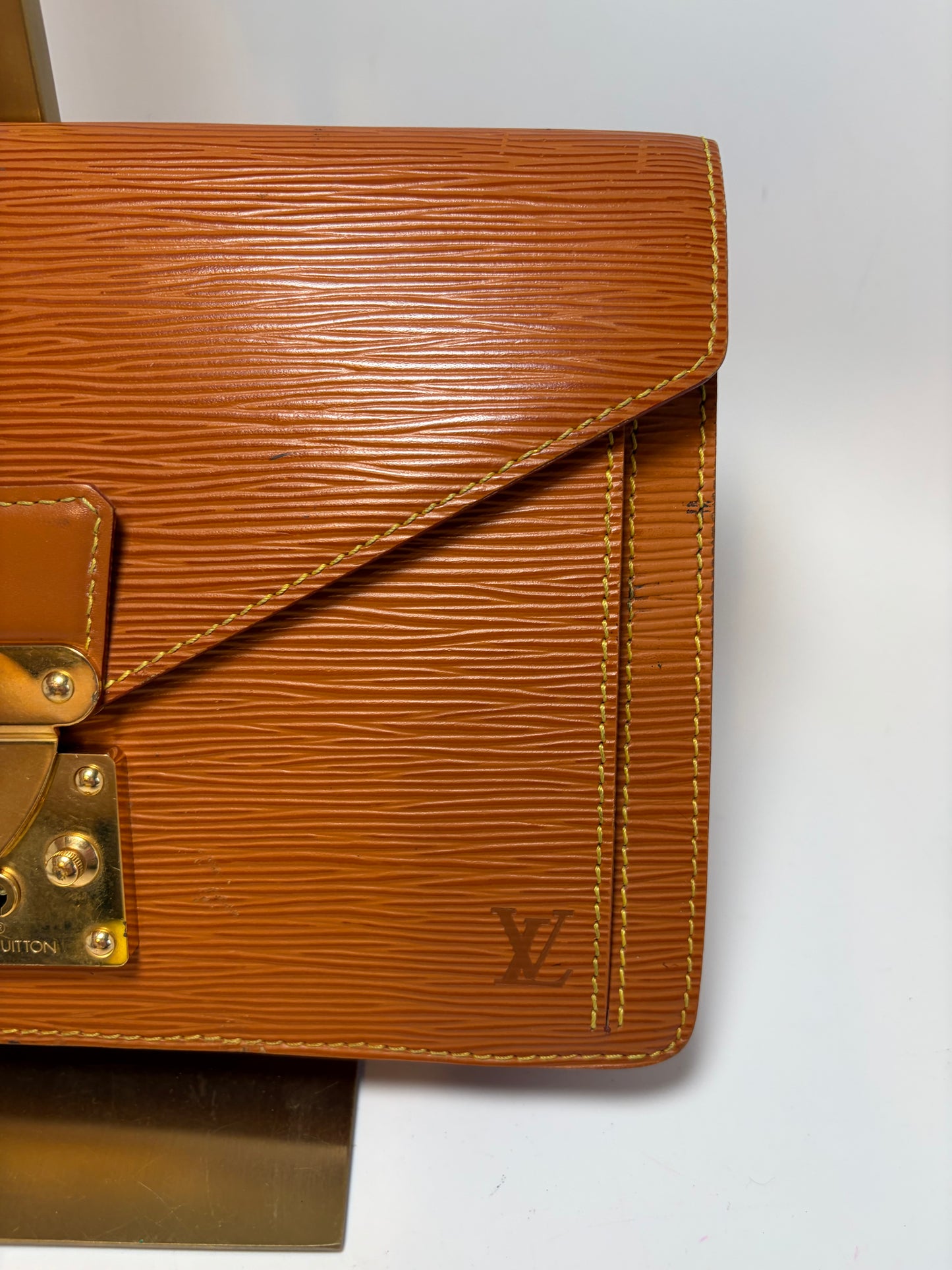 Louis Vuitton Pochette Sellier Draggone Clutch/Wristlet Cognac Epi Leather