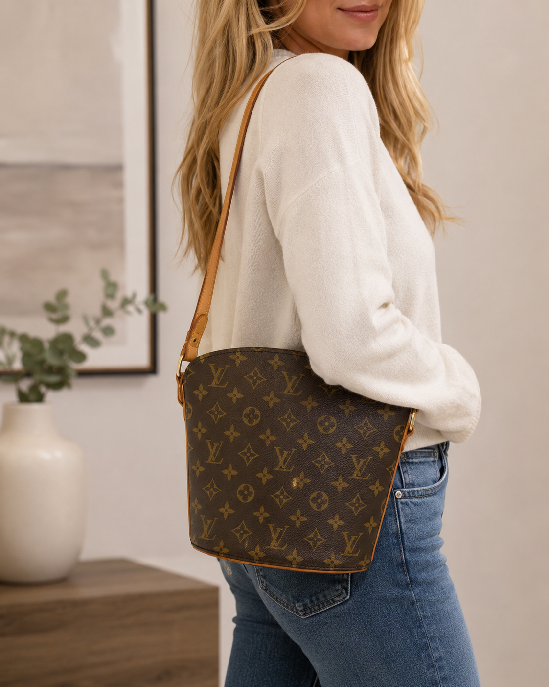 Louis Vuitton Drout Crossbody/Shoulder Bag