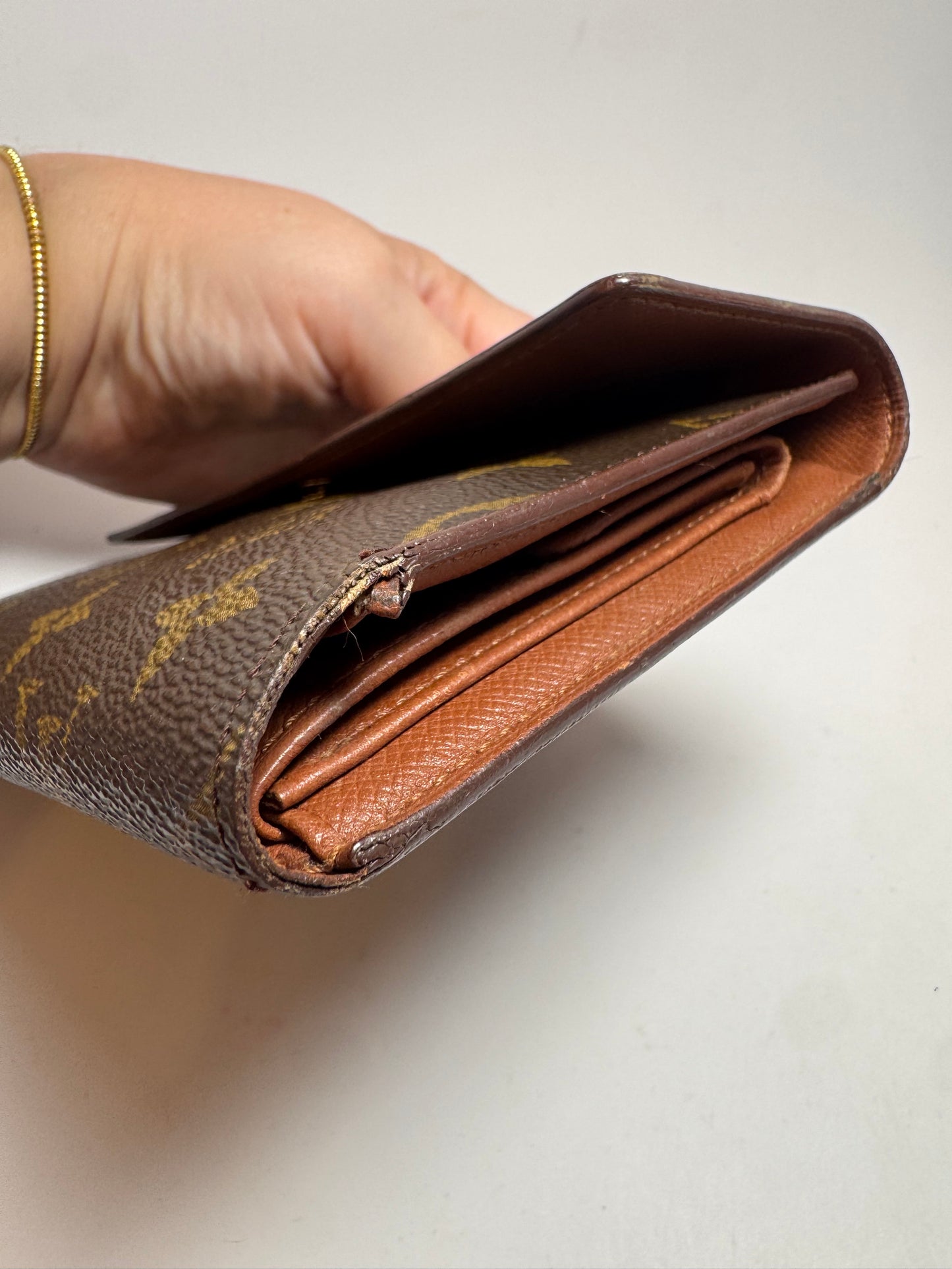 Louis Vuitton Porte Tressor Etui Monogram Wallet/Passport Holder