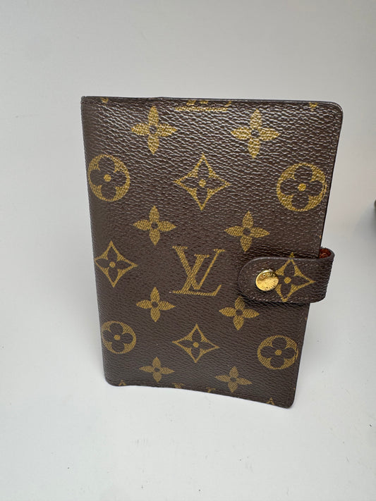 Louis Vuitton Agenda PM / Passport Holder in Monogram