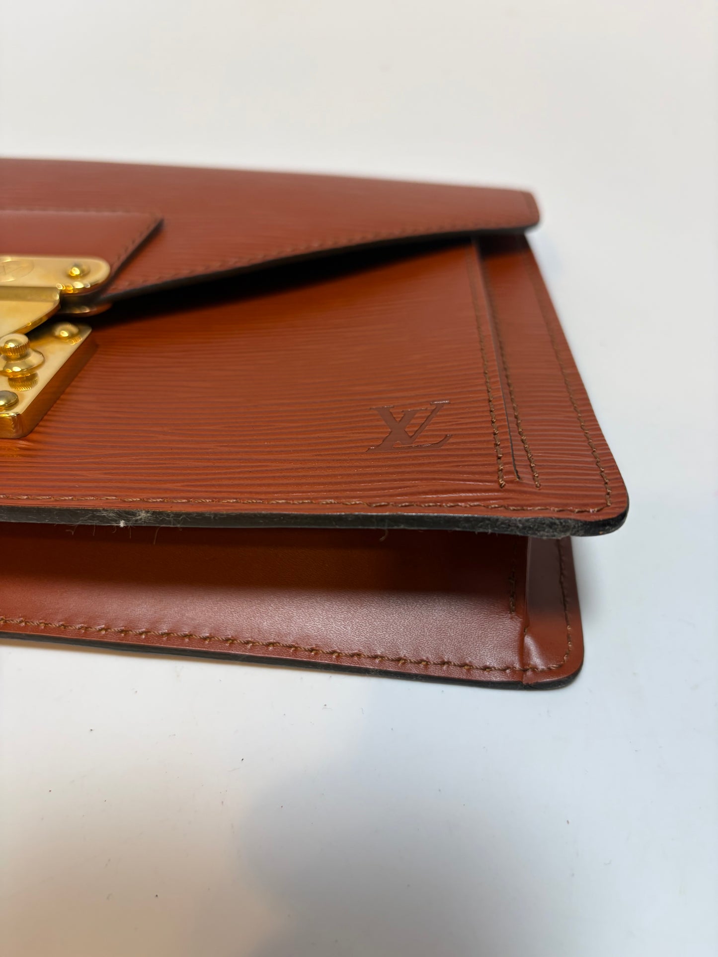 Louis Vuitton Pochette Sellier Draggone Clutch/Wristlet Kenyan Fawn Brown Epi Leather