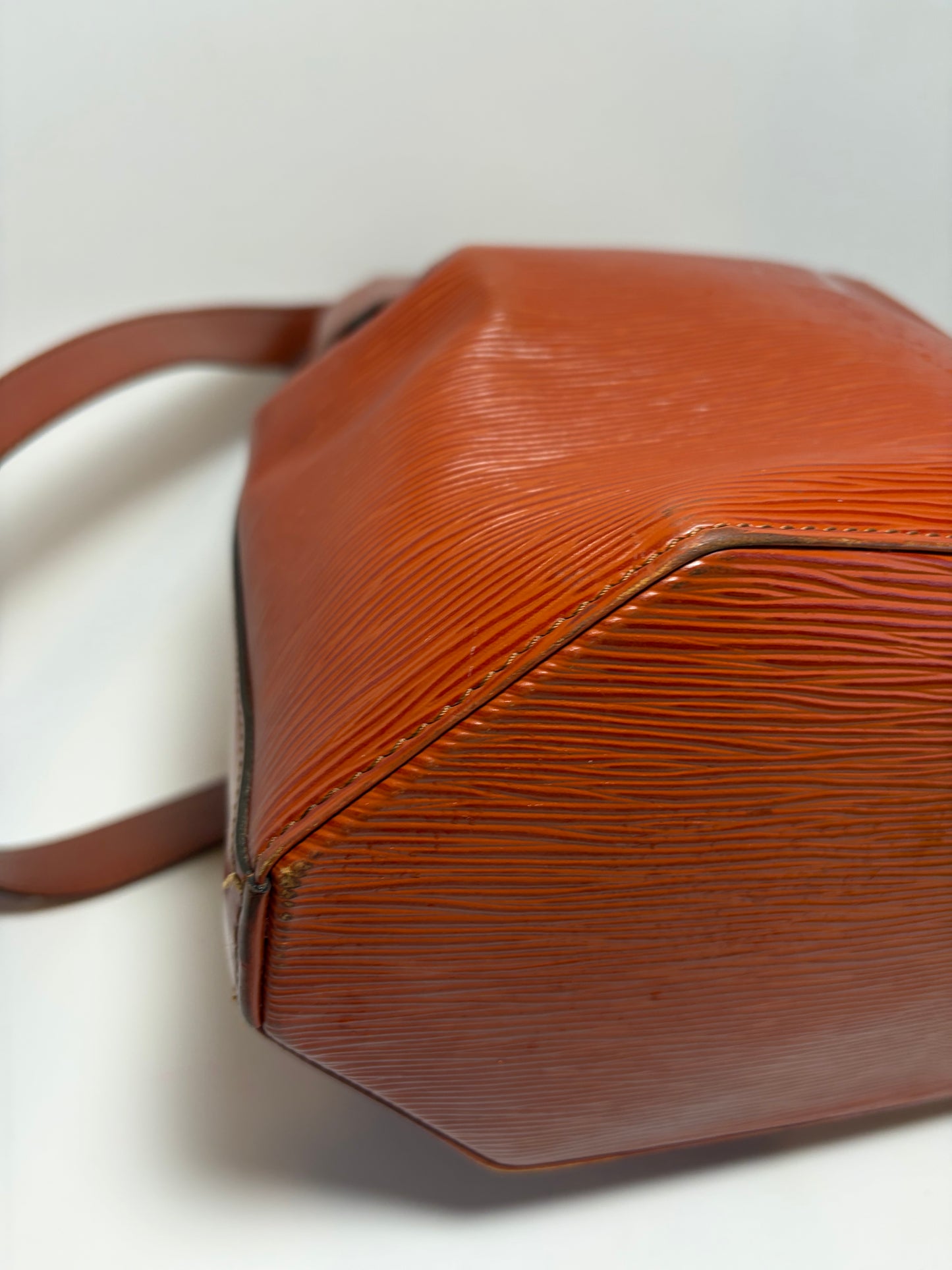 Louis Vuitton Epi Leather Sac Saint Paul GM Shoulder Bag Rouille