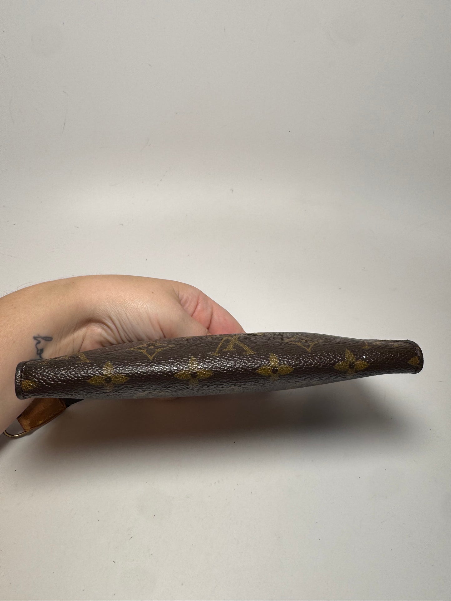 Louis Vuitton Bucket GM Toiletry Bag Monogram w/Certificate of Authenticity