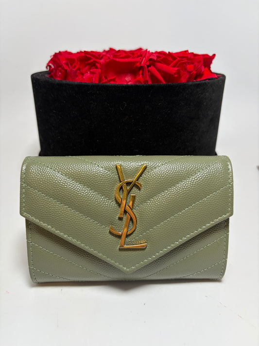 Saint Laurent Grain De Poudre Matelasse Chevron Small Envelope Wallet Light Sage 2022