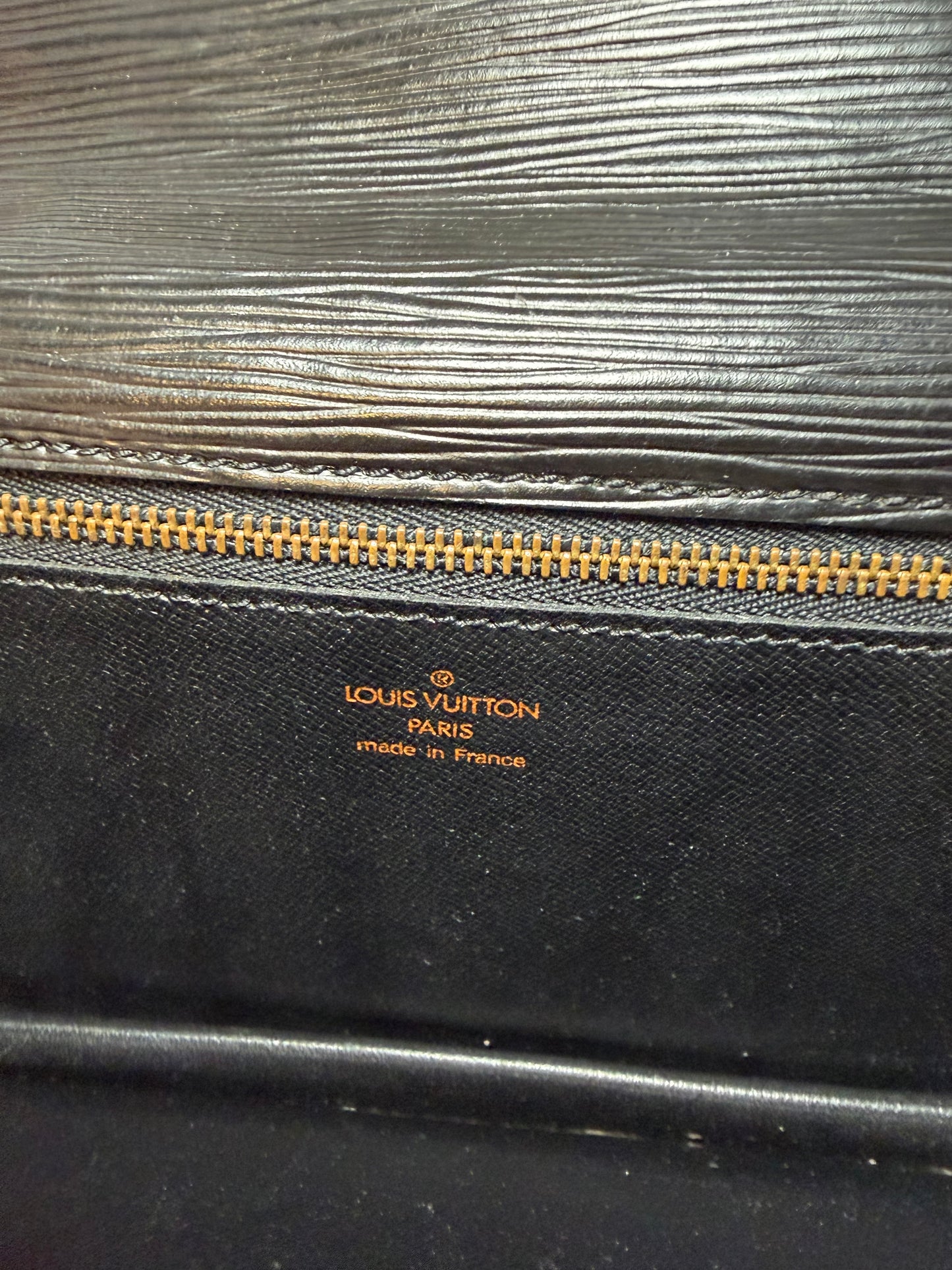 Louis Vuitton Pochette Sellier Draggone Clutch/Wristlet Black Epi Leather