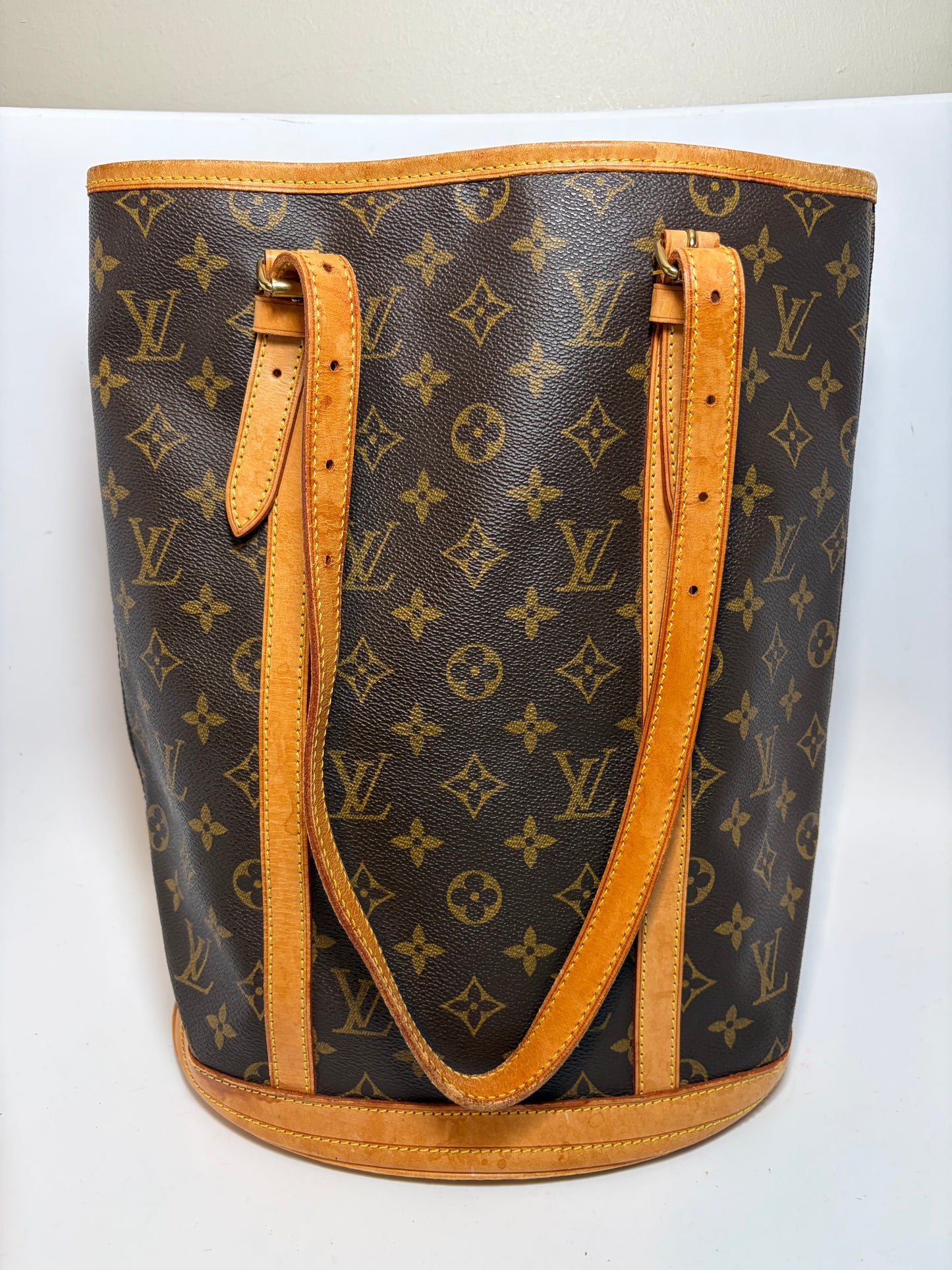 Louis Vuitton Bucket GM Tote Monogram