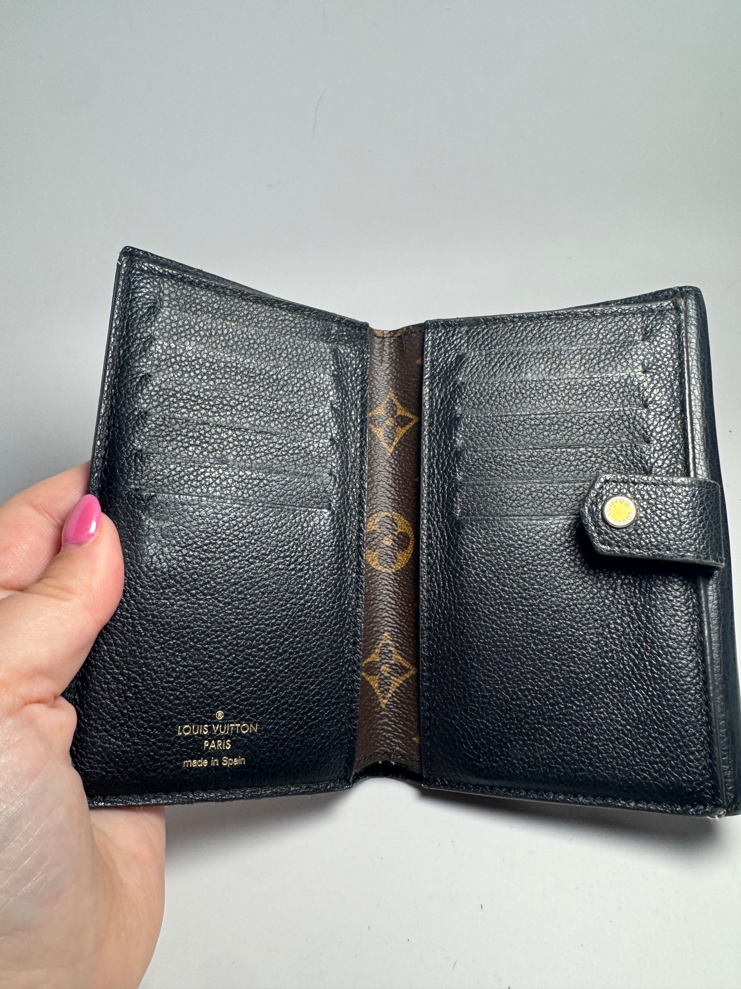 Louis Vuitton Monogram Pallas Wallet Brown Monogram & Black Leather