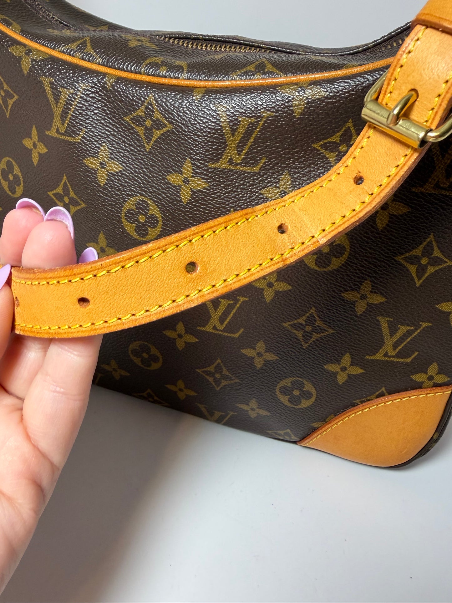 Louis Vuitton Boulogne 30 Monogram Shoulder Bag