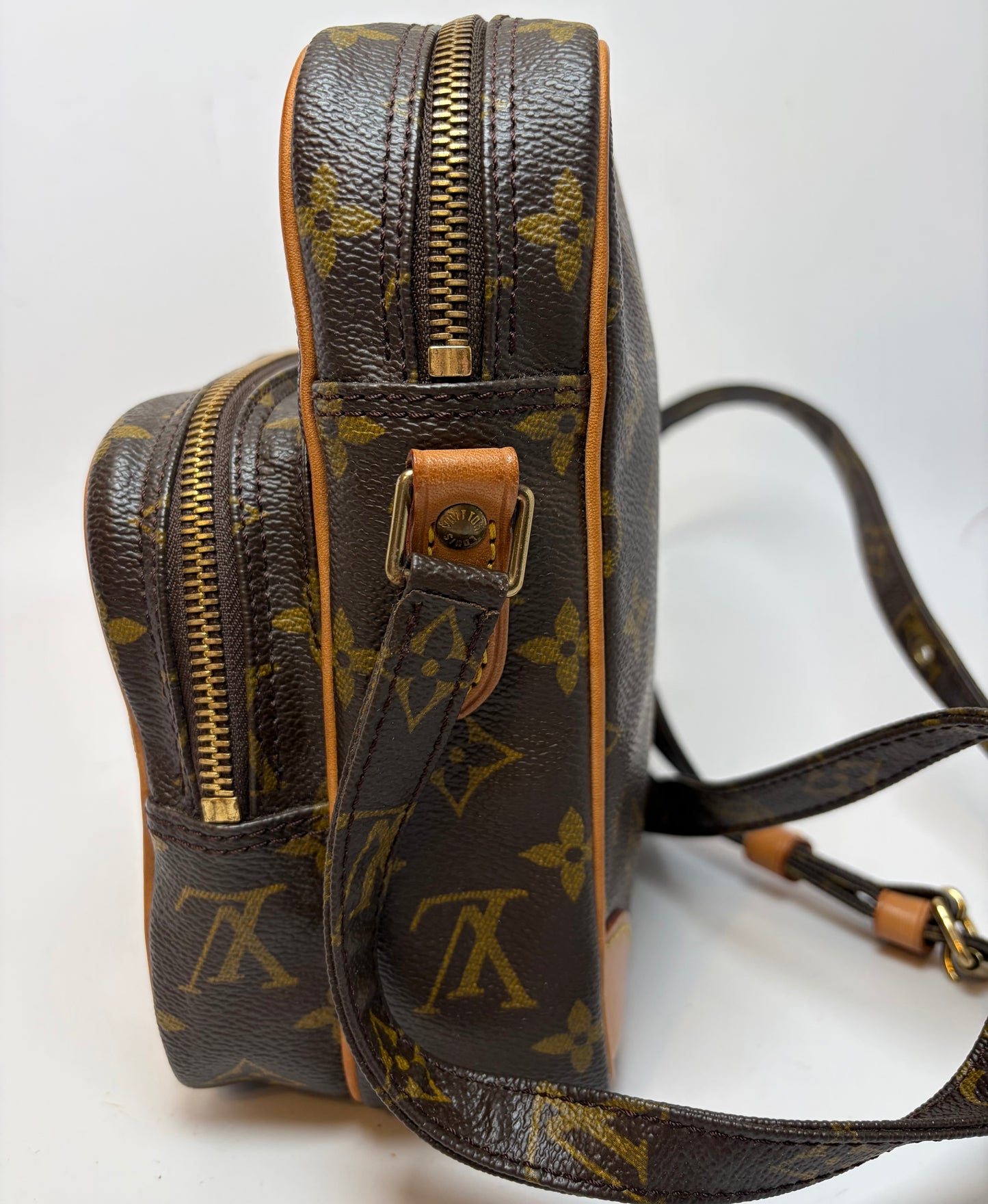 Louis Vuitton Amazon Crossbody Monogram