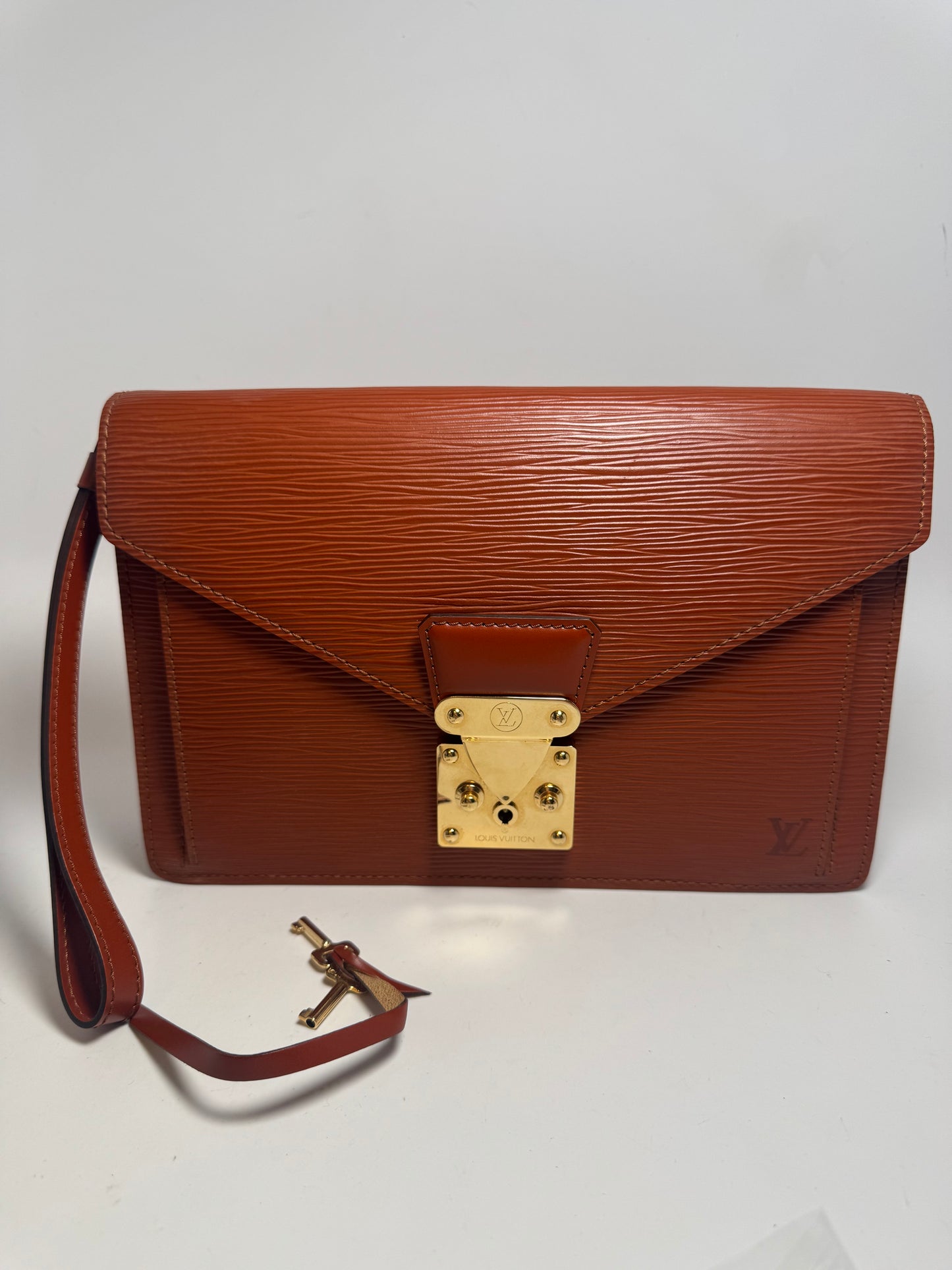 Louis Vuitton Epi Serie Draggone Clutch/Wristlet