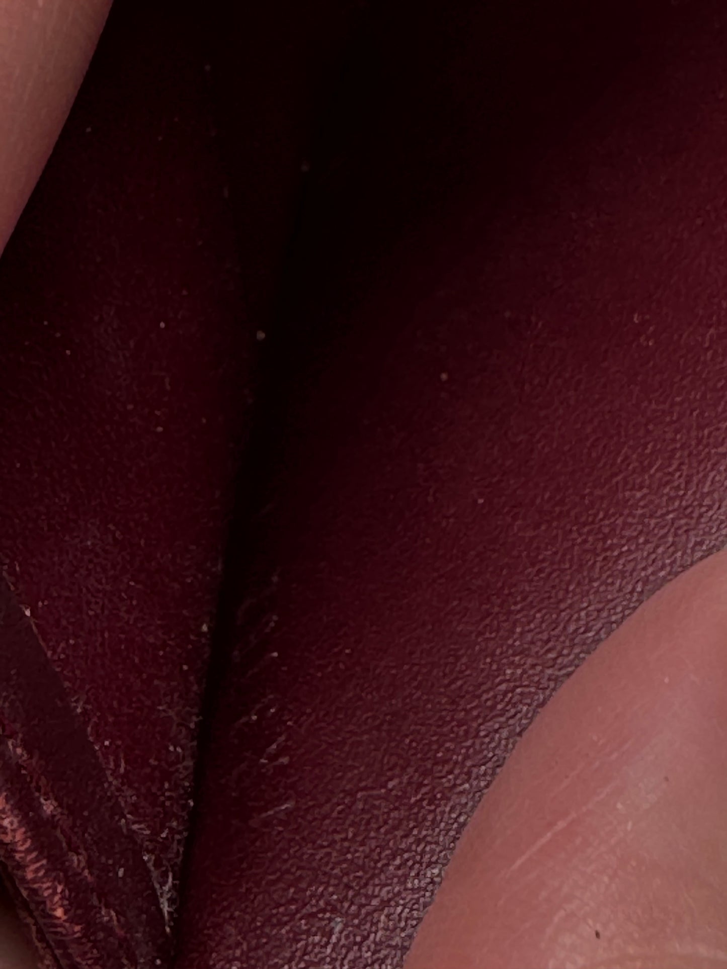 Louis Vuitton Sarah Vernis Leather Burgundy Wallet- Fair Condition