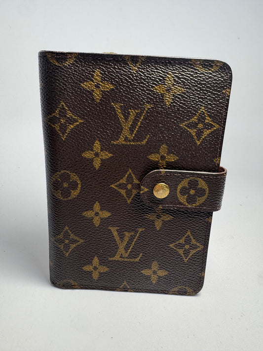 Louis Vuitton Porte Papier Wallet/Passport Holder in Monogram Made in France in December 2000