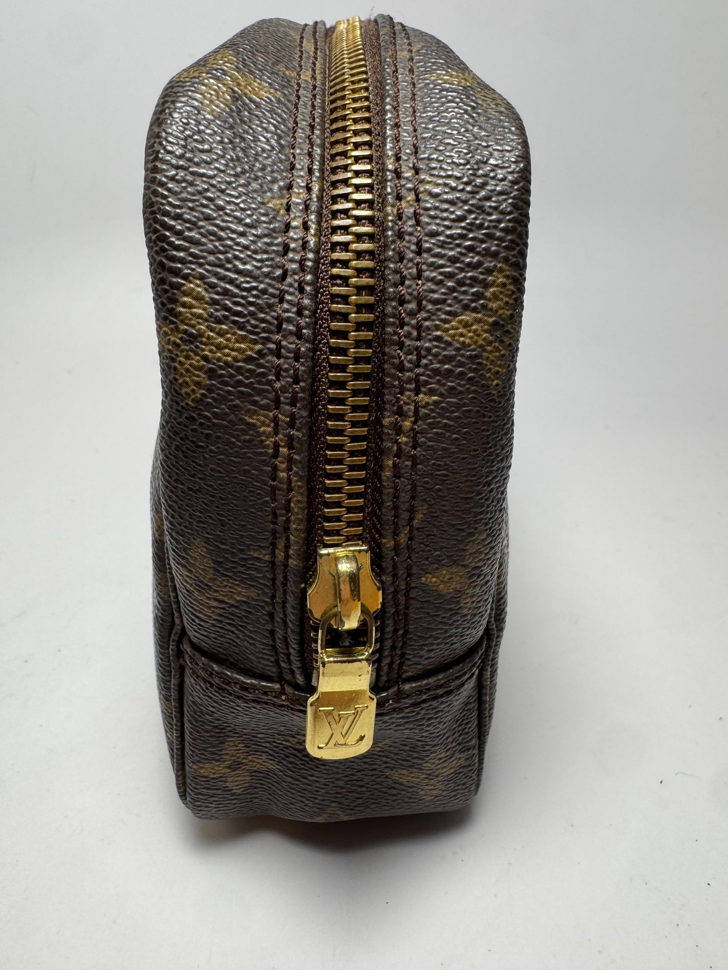 Louis Vuitton Trousse 23 Monogram Toiletry Bag/Cosmetic Case