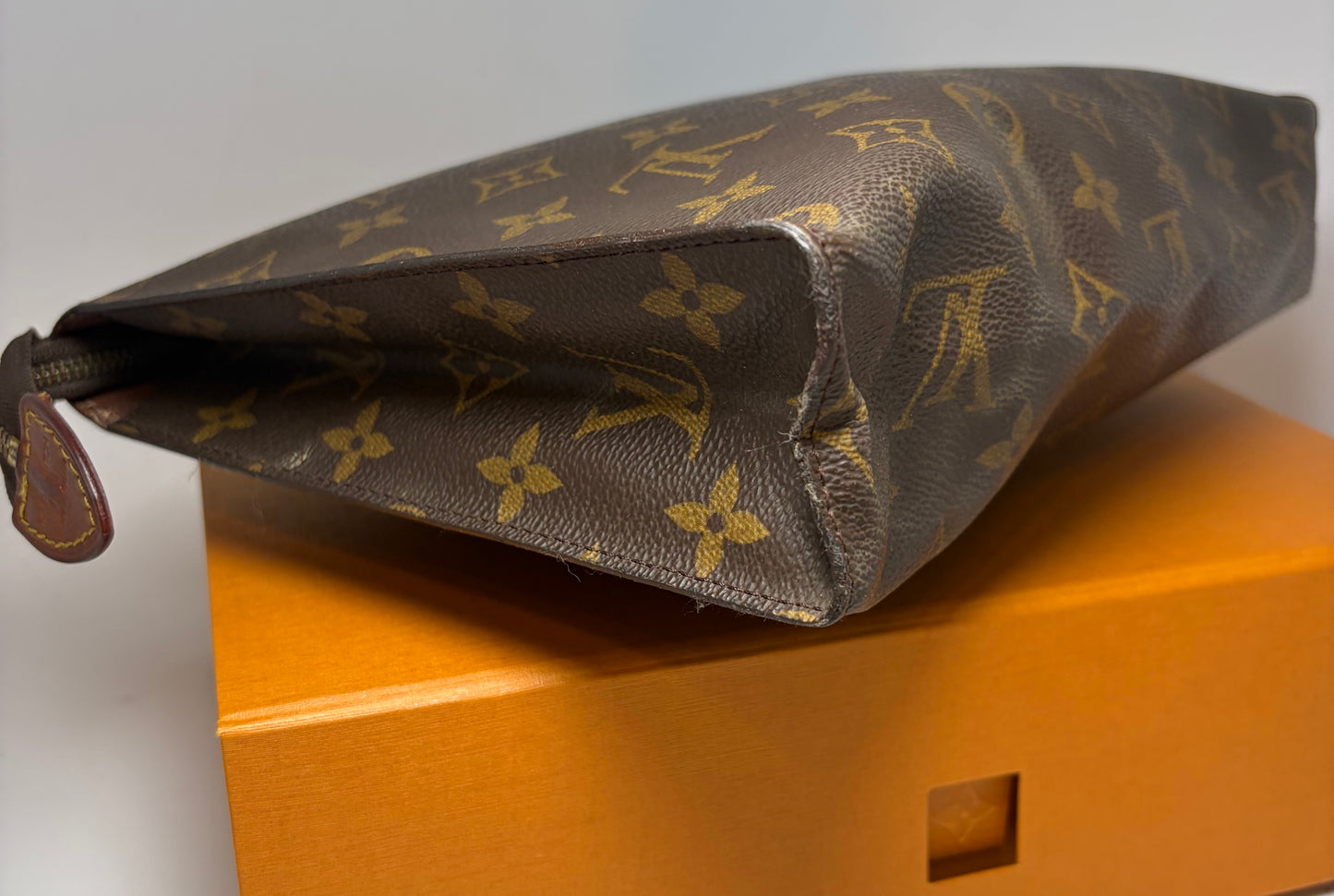 Louis Vuitton Toiletry Pouch 26 Monogram