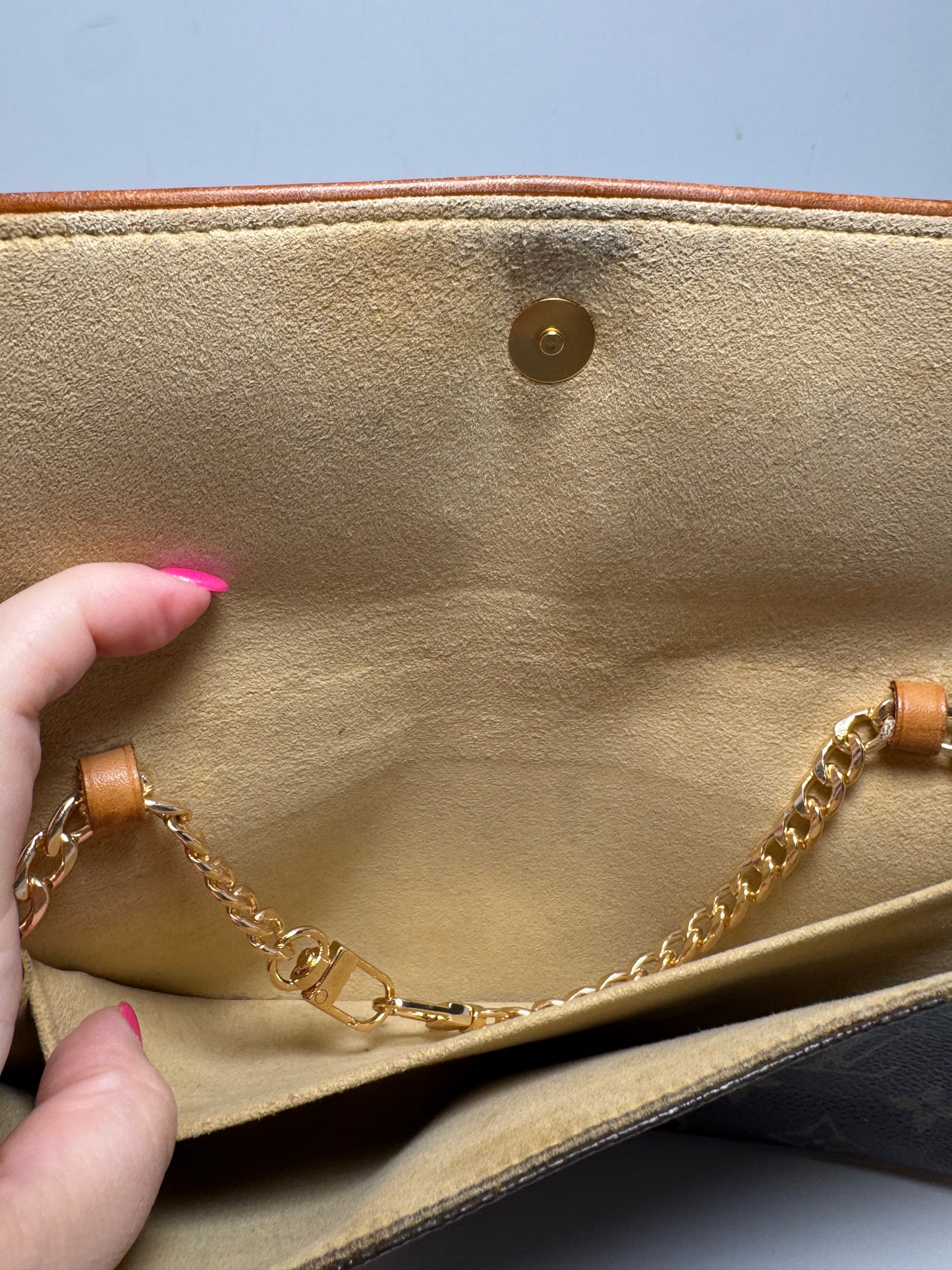 Louis Vuitton Monogram Twin GM Pochette Clutch on Chain (FAIR)