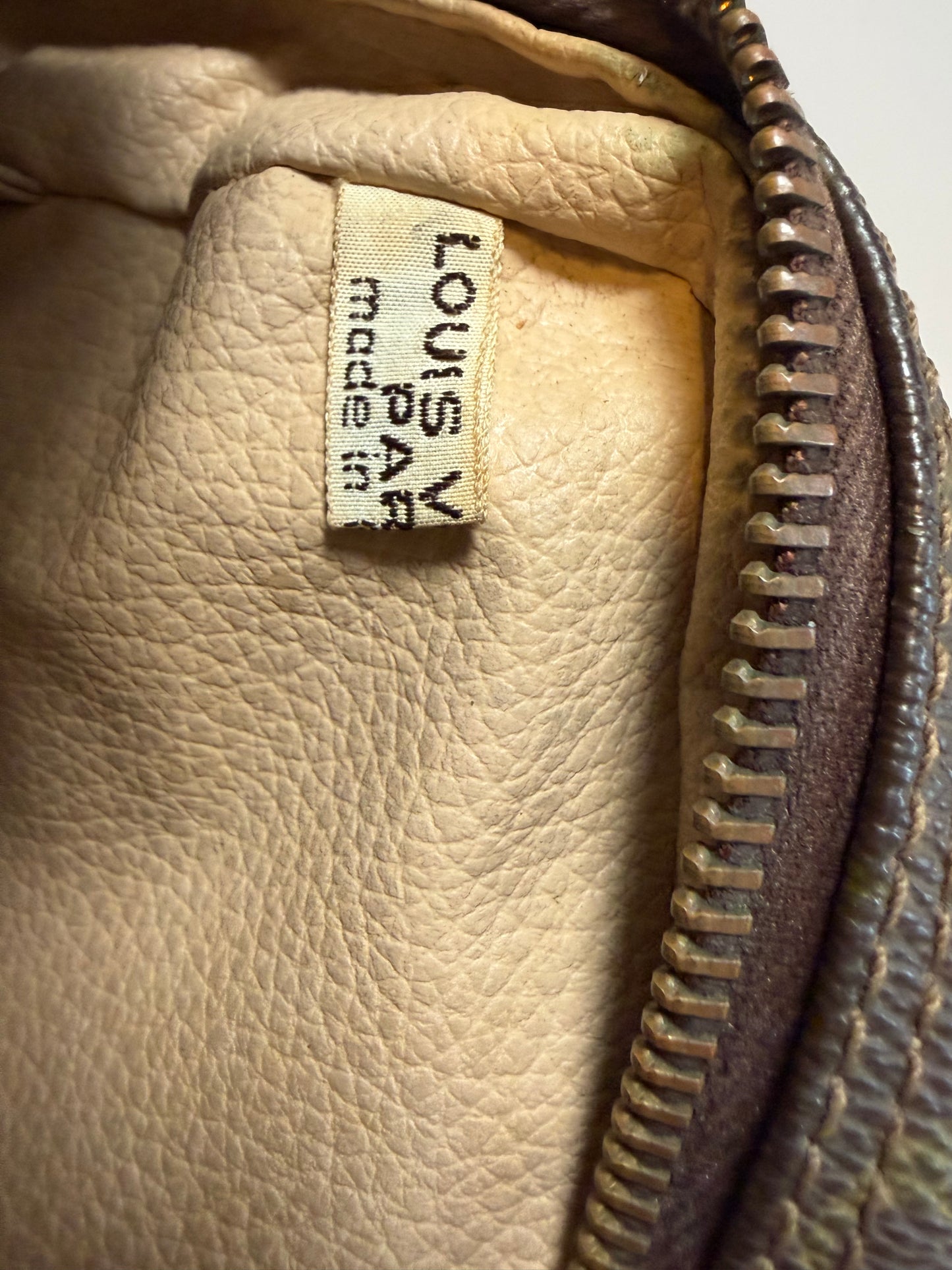 Louis Vuitton Trousse 28 Monogram Pouch/Toiletry Bag