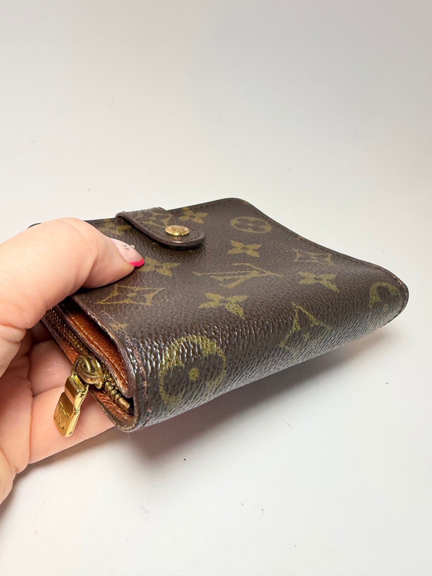 Louis Vuitton Zippy Monogram Compact Wallet