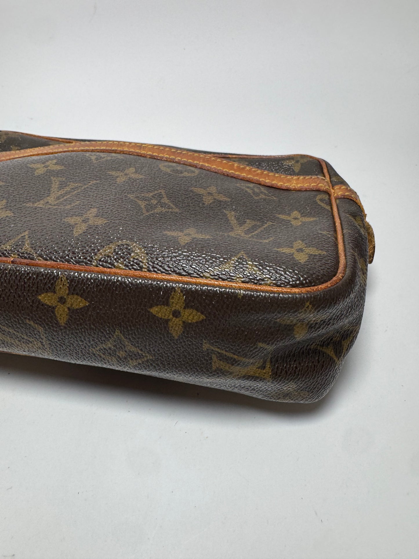 Louis Vuitton Compiegne 23 Clutch/Toiletry Pouch Made in 1991 in France