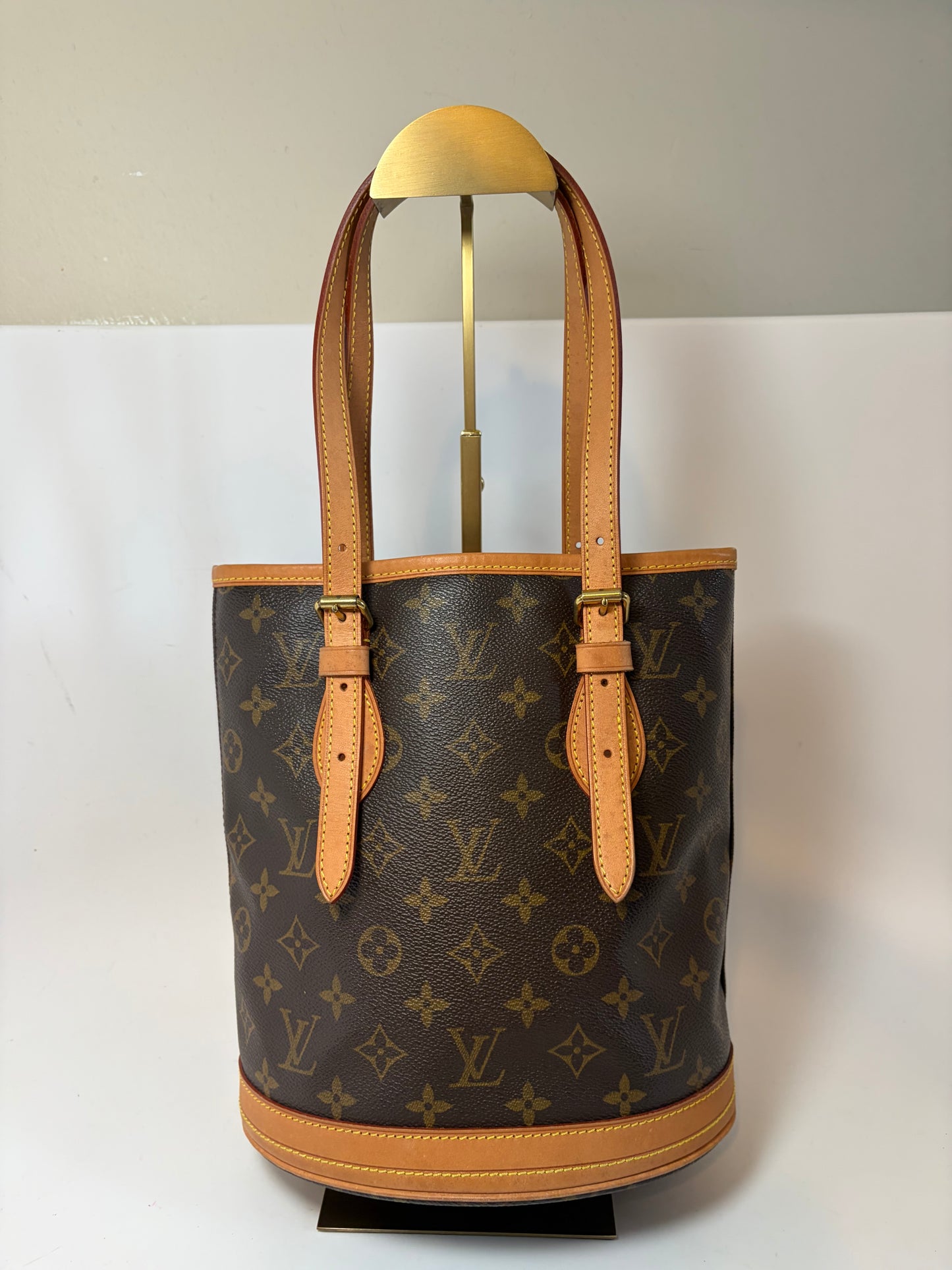 Louis Vuitton Petite Bucket Bag PM Monogram Tote/Shoulder Bag