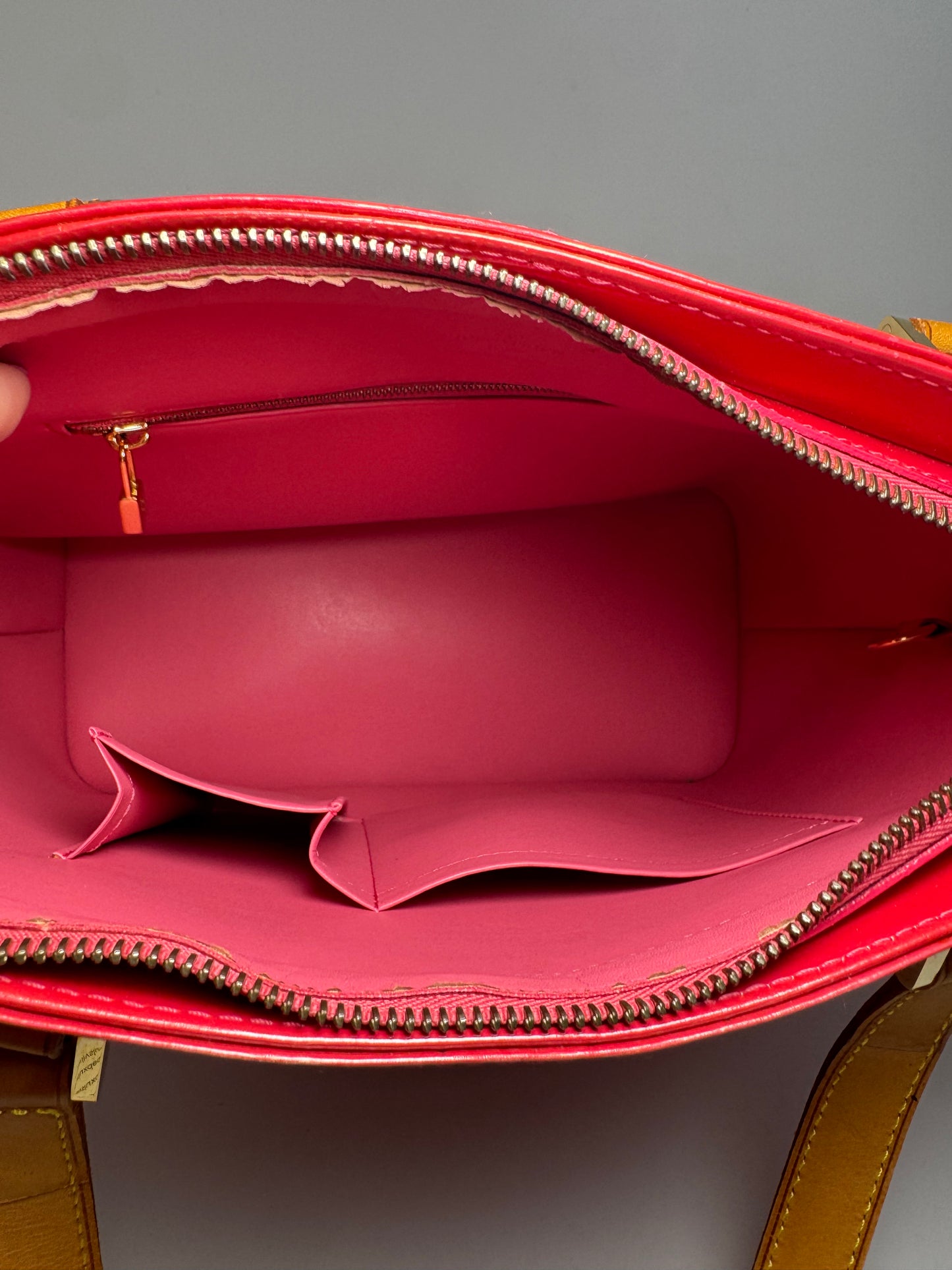 Louis Vuitton Houston Hand Bag Vernis Leather Hot Pink/Raspberry