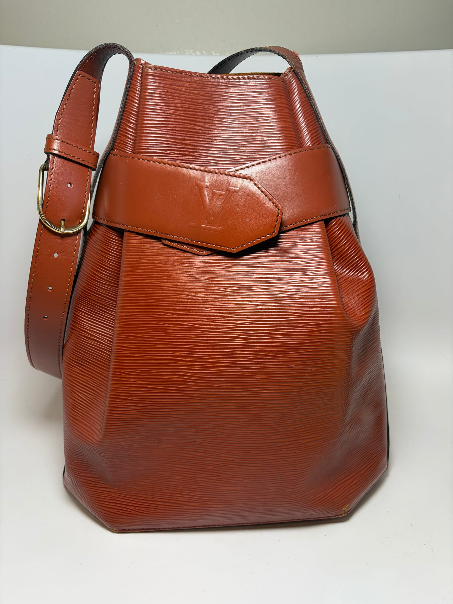 Louis Vuitton Epi Leather Sac Saint Paul GM Shoulder Bag Rouille