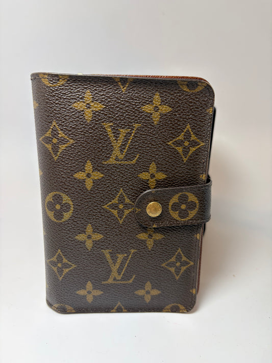Louis Vuitton Porte Papier Passport Wallet Monogram